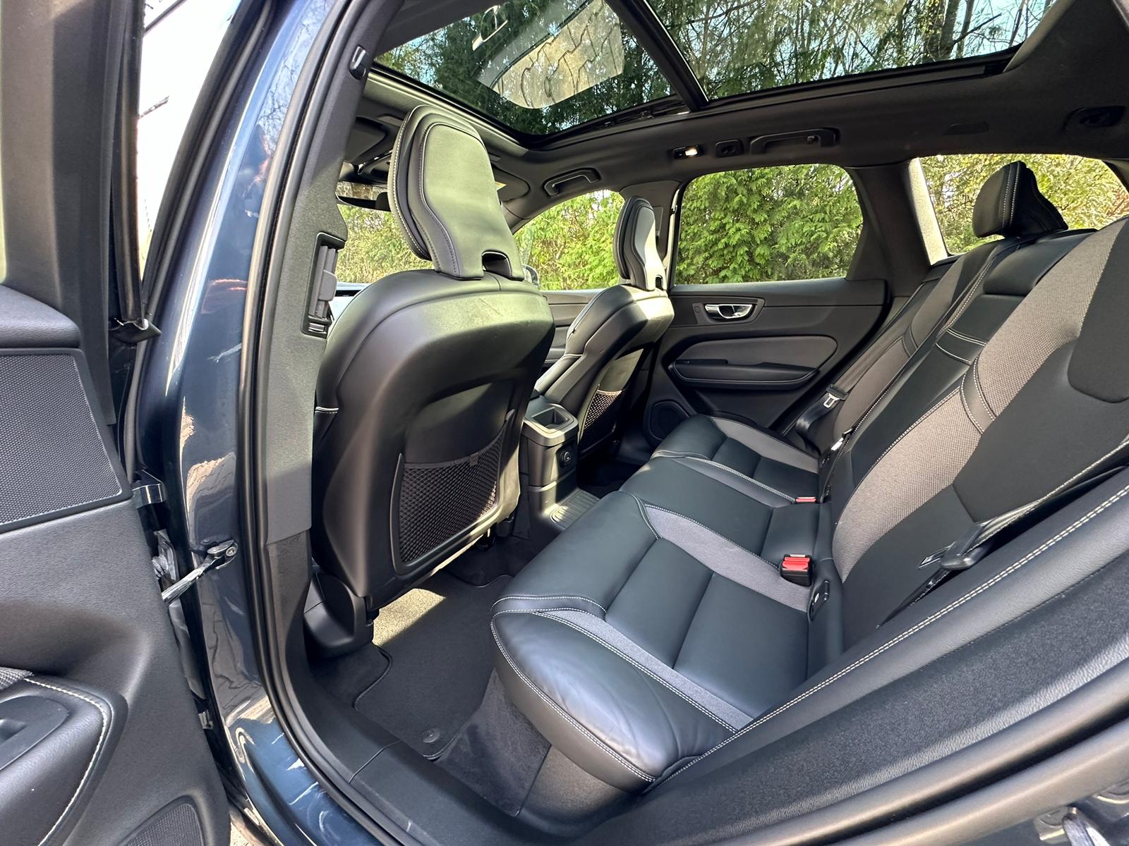 VOLVO XC60 T6 eAWD R-Design Geartronic-image-13