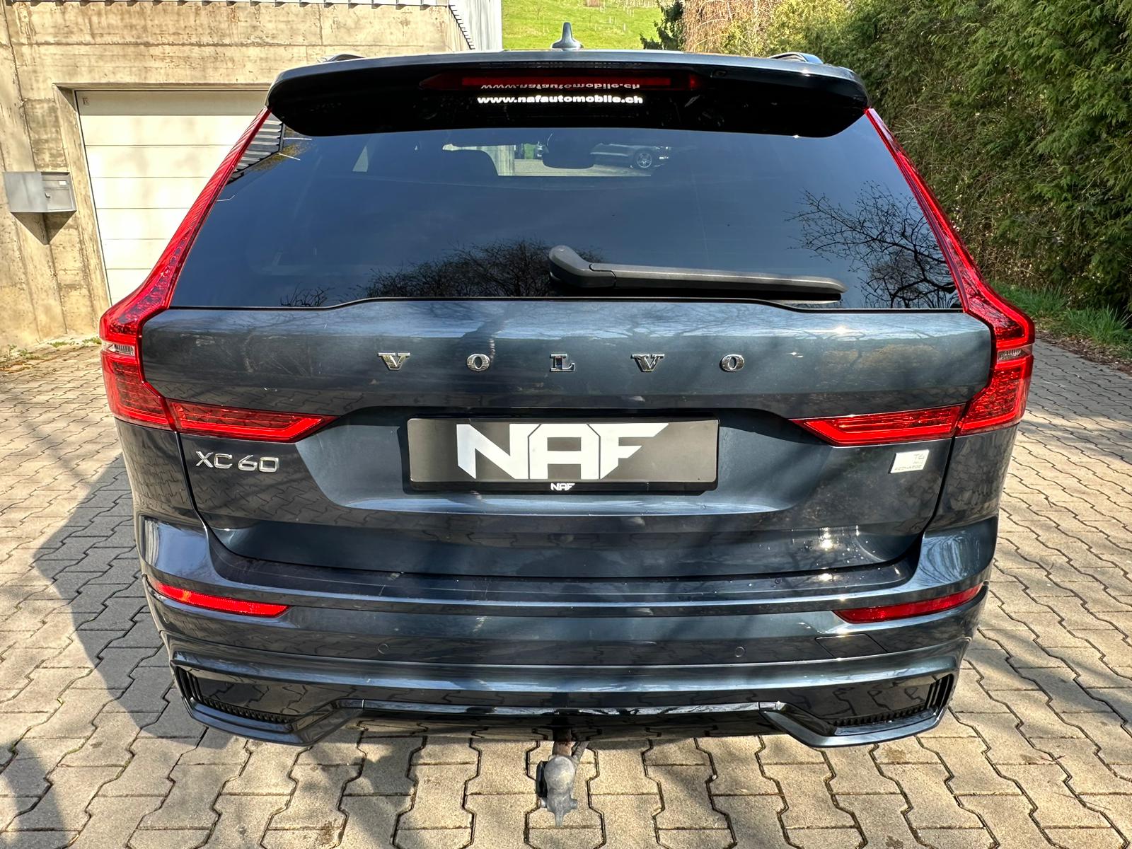 VOLVO XC60 T6 eAWD R-Design Geartronic-image-4