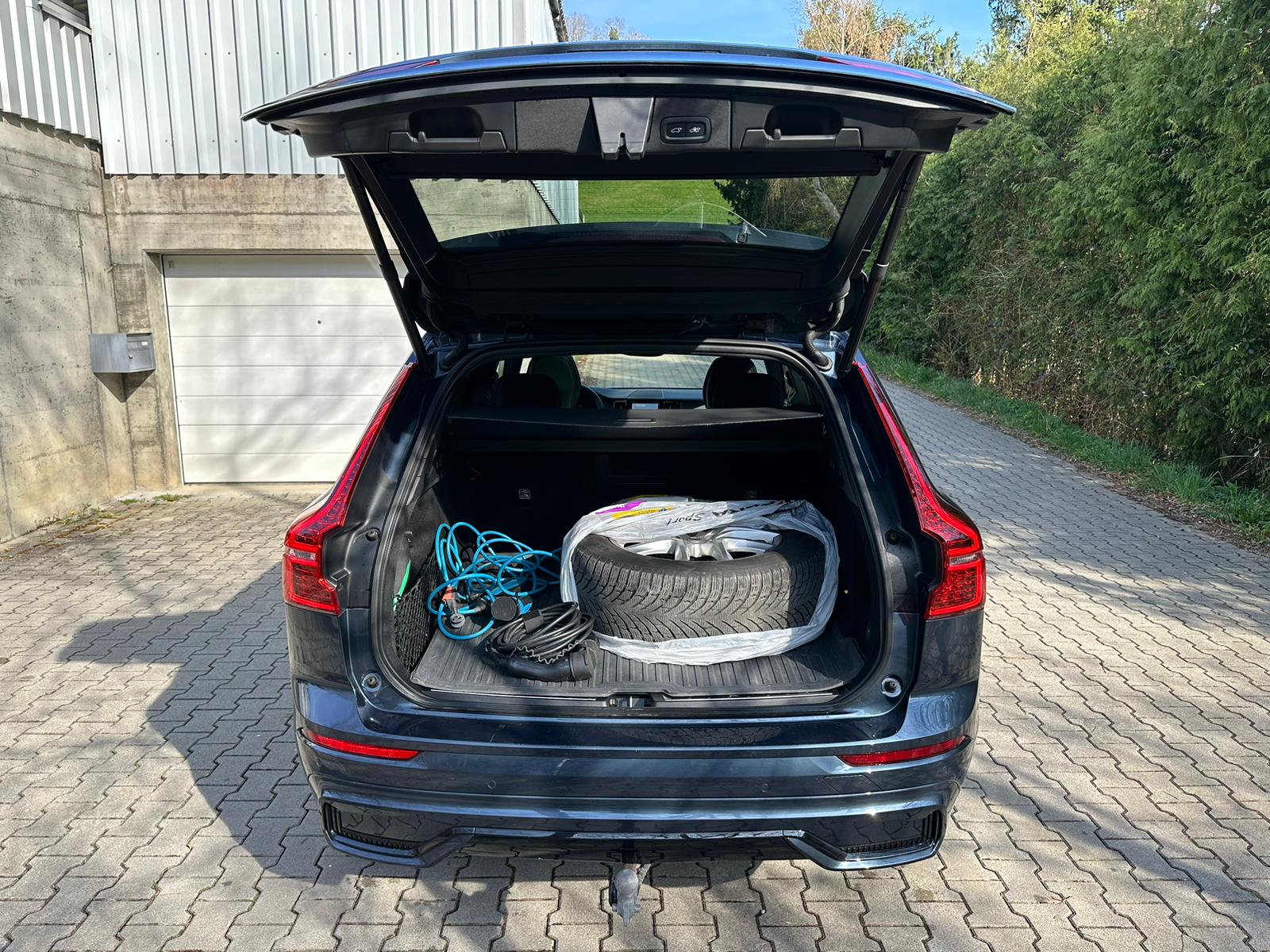 VOLVO XC60 T6 eAWD R-Design Geartronic-image-14
