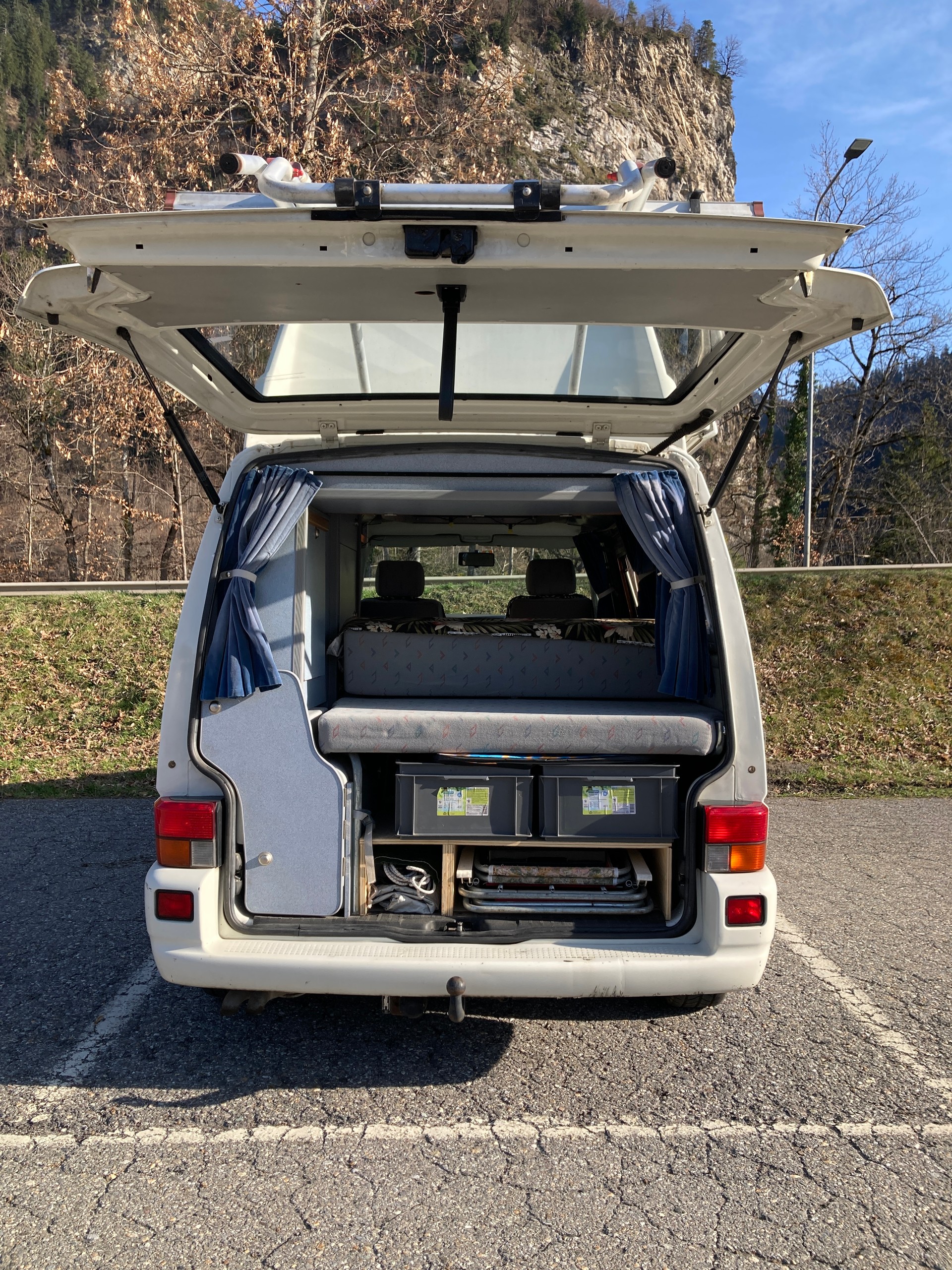 VW Carthago Malibu 2.5 TDI mit Hochdach-image-4