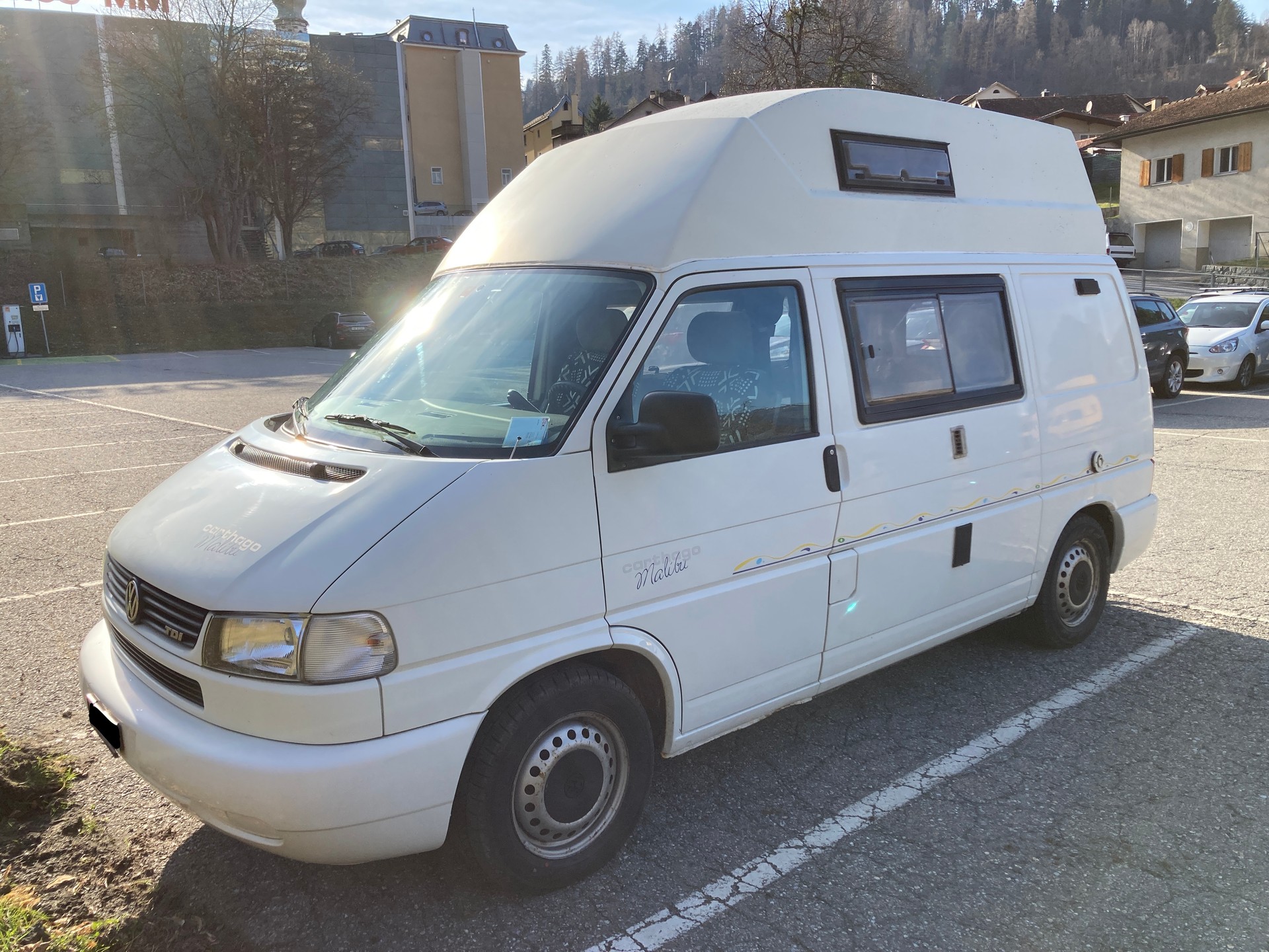 VW Carthago Malibu 2.5 TDI mit Hochdach-image-2