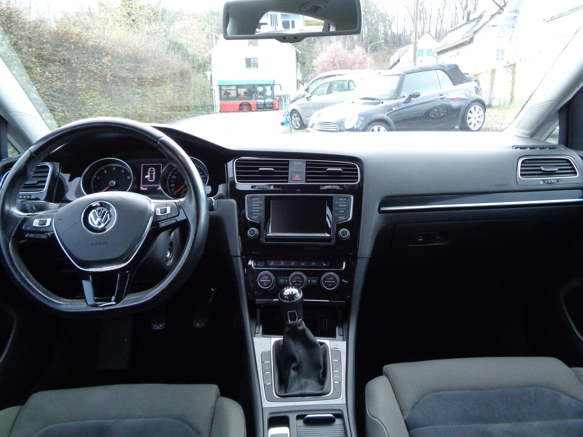 VW Golf 1.4 TSI Highline-image-10