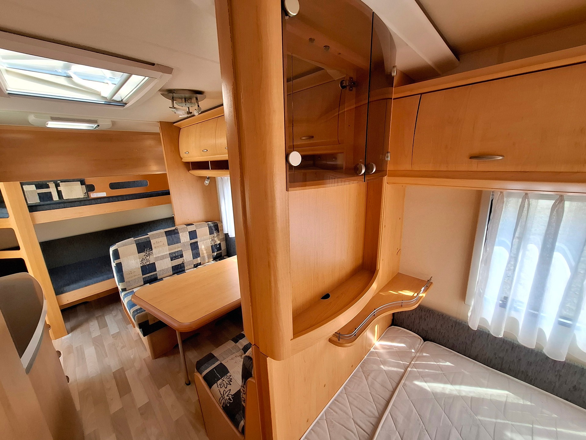 HOBBY DeLuxe 500 KMFE - ideal für Familie-image-12