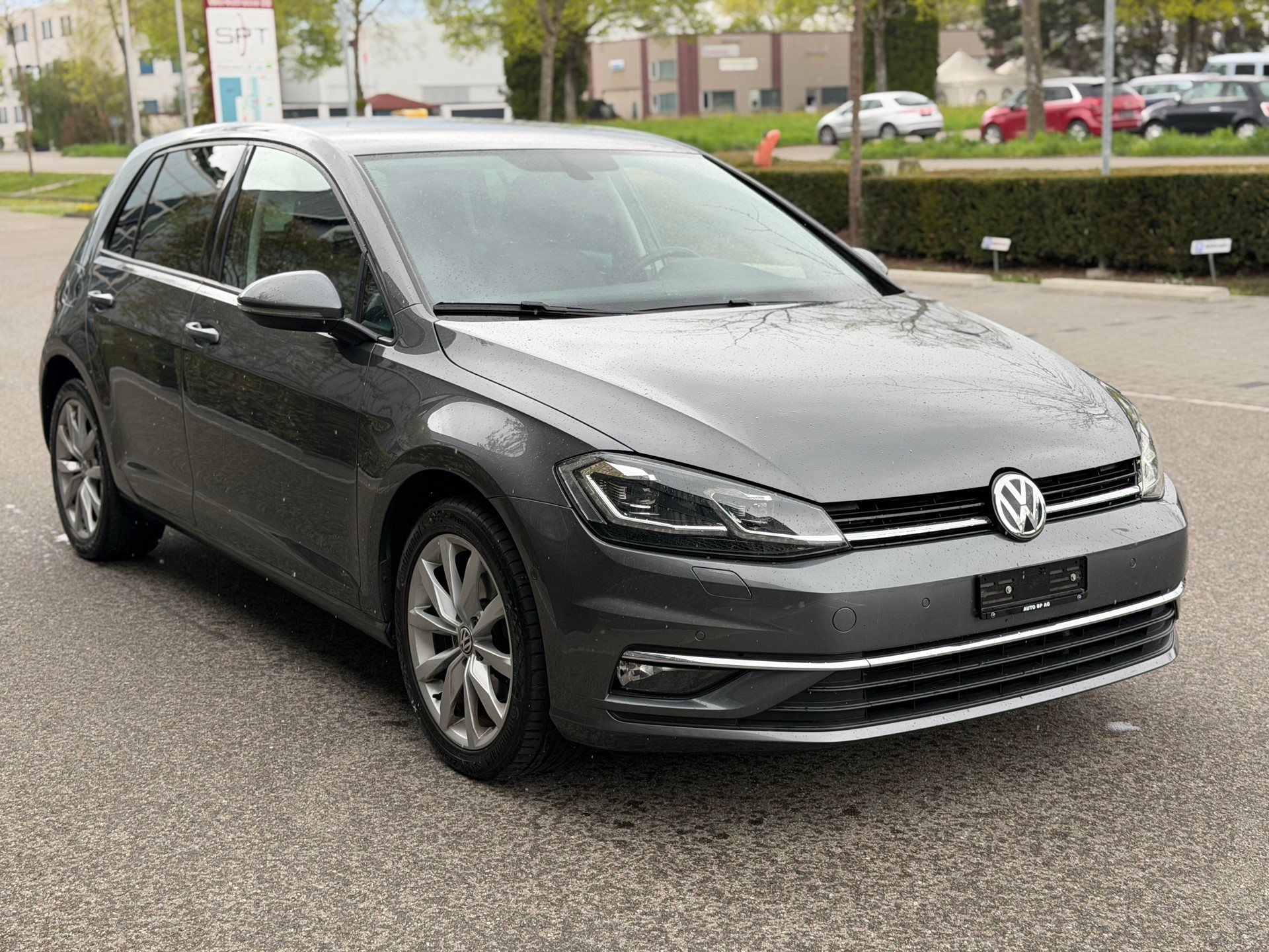 VW Golf 2.0 TDI Highline 4Motion DSG-image-4