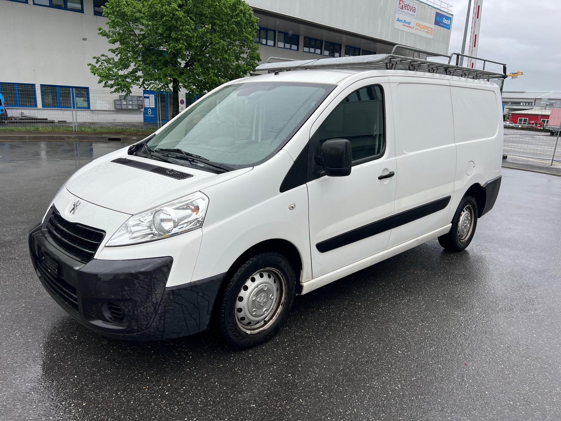 PEUGEOT Expert 2.0 HDi 229 L2H1