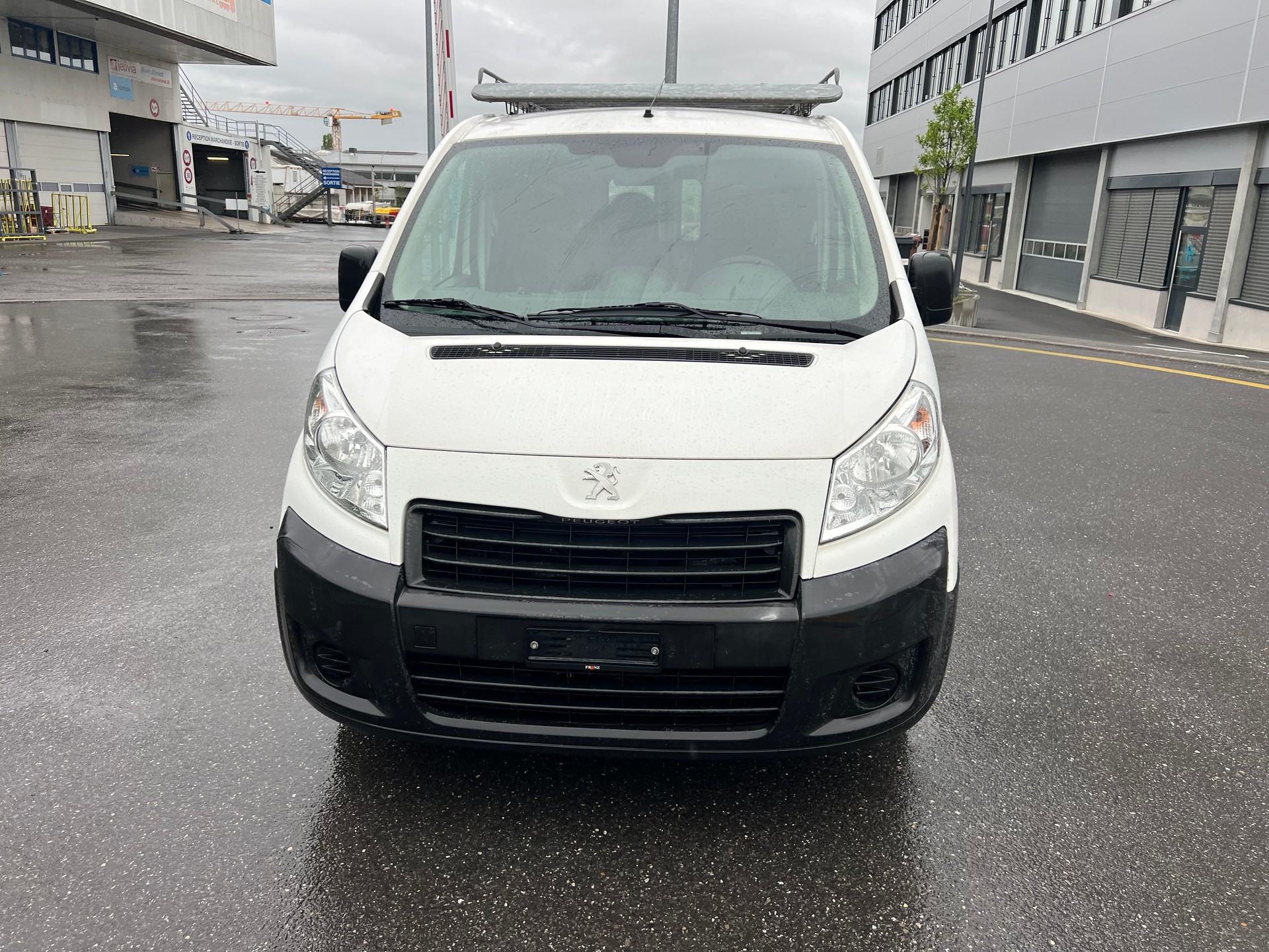 PEUGEOT Expert 2.0 HDi 229 L2H1-image-1