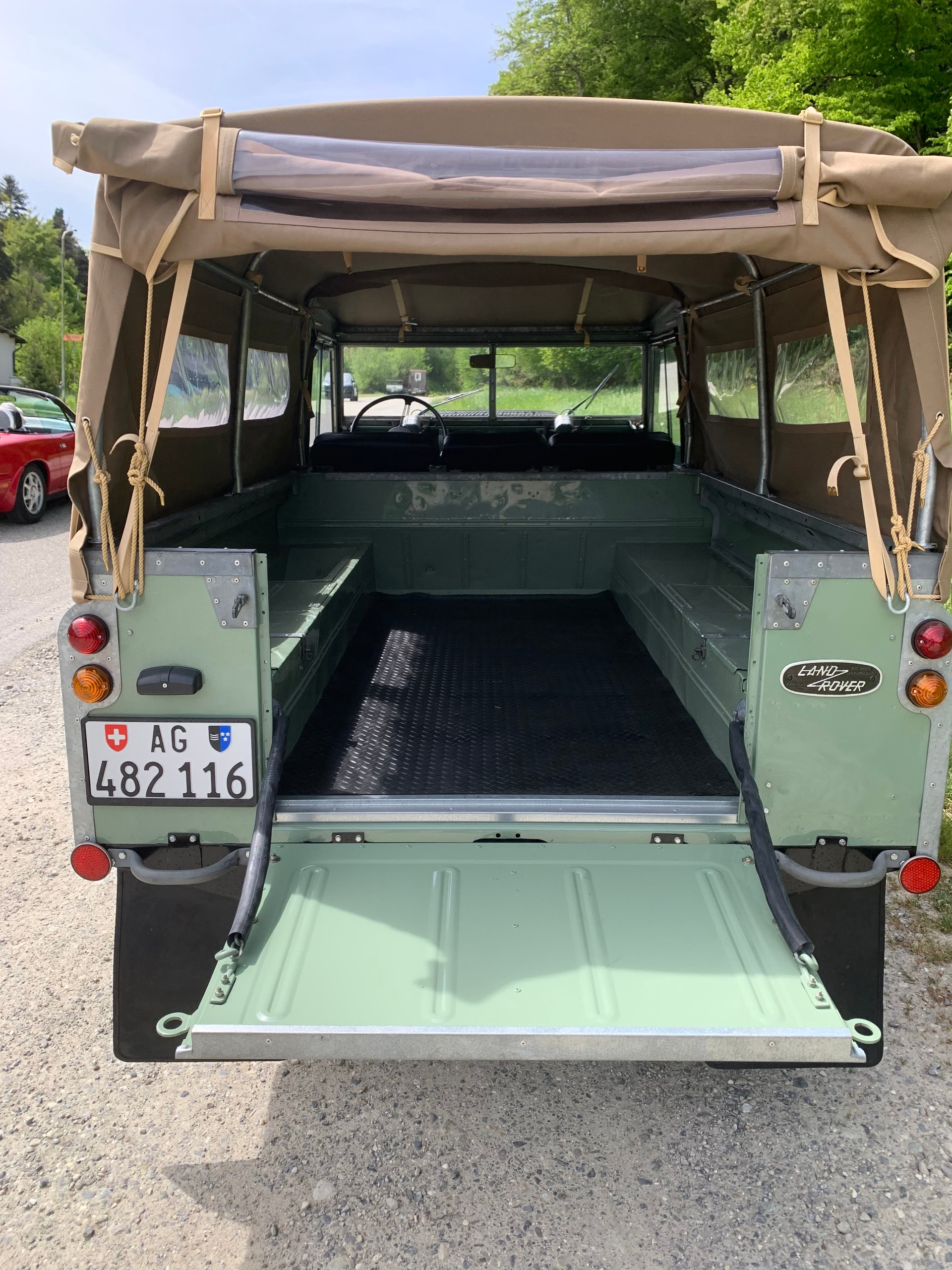LAND ROVER 109/IIA-image-5