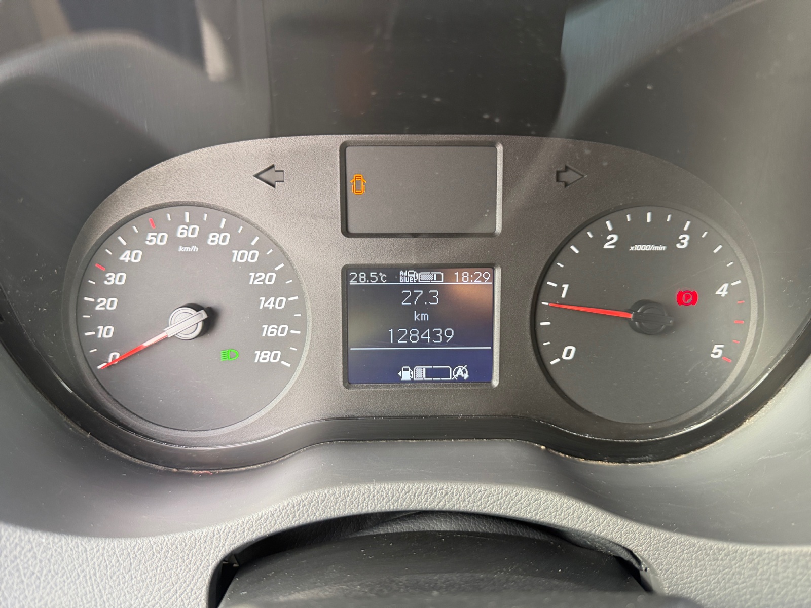MERCEDES-BENZ Sprinter 314 CDI Standard L2H1 FWD-image-13