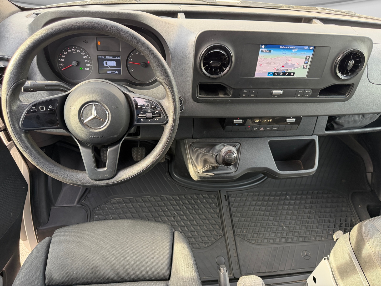 MERCEDES-BENZ Sprinter 314 CDI Standard L2H1 FWD-image-11
