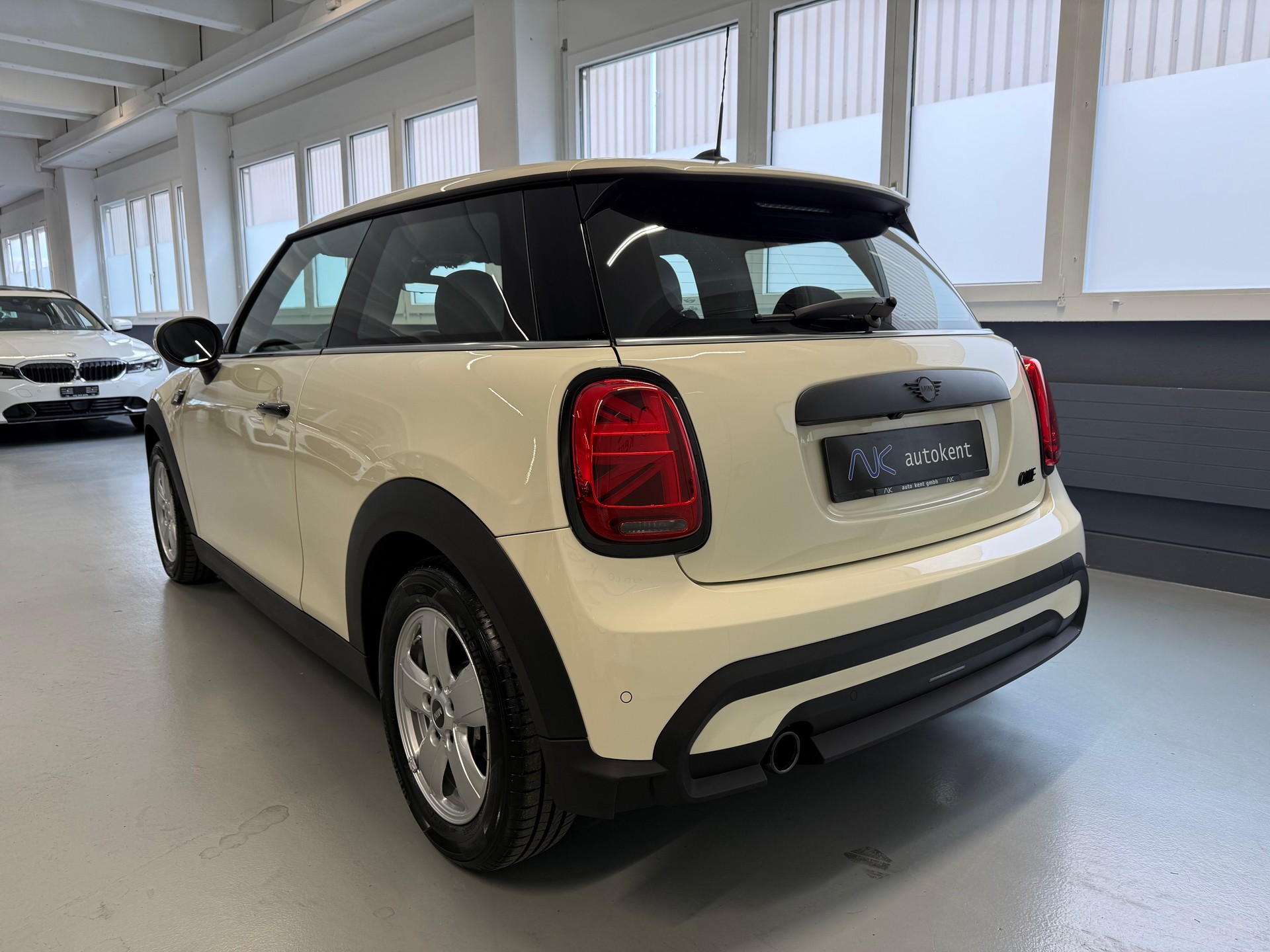MINI One Steptronic DKG-showroom-element-3