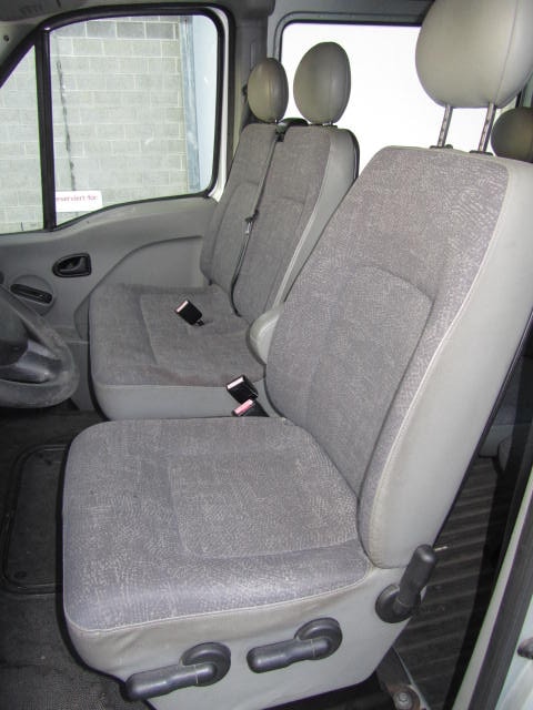 NISSAN Interstar 35 2.5dCi 150 Comfort-image-4