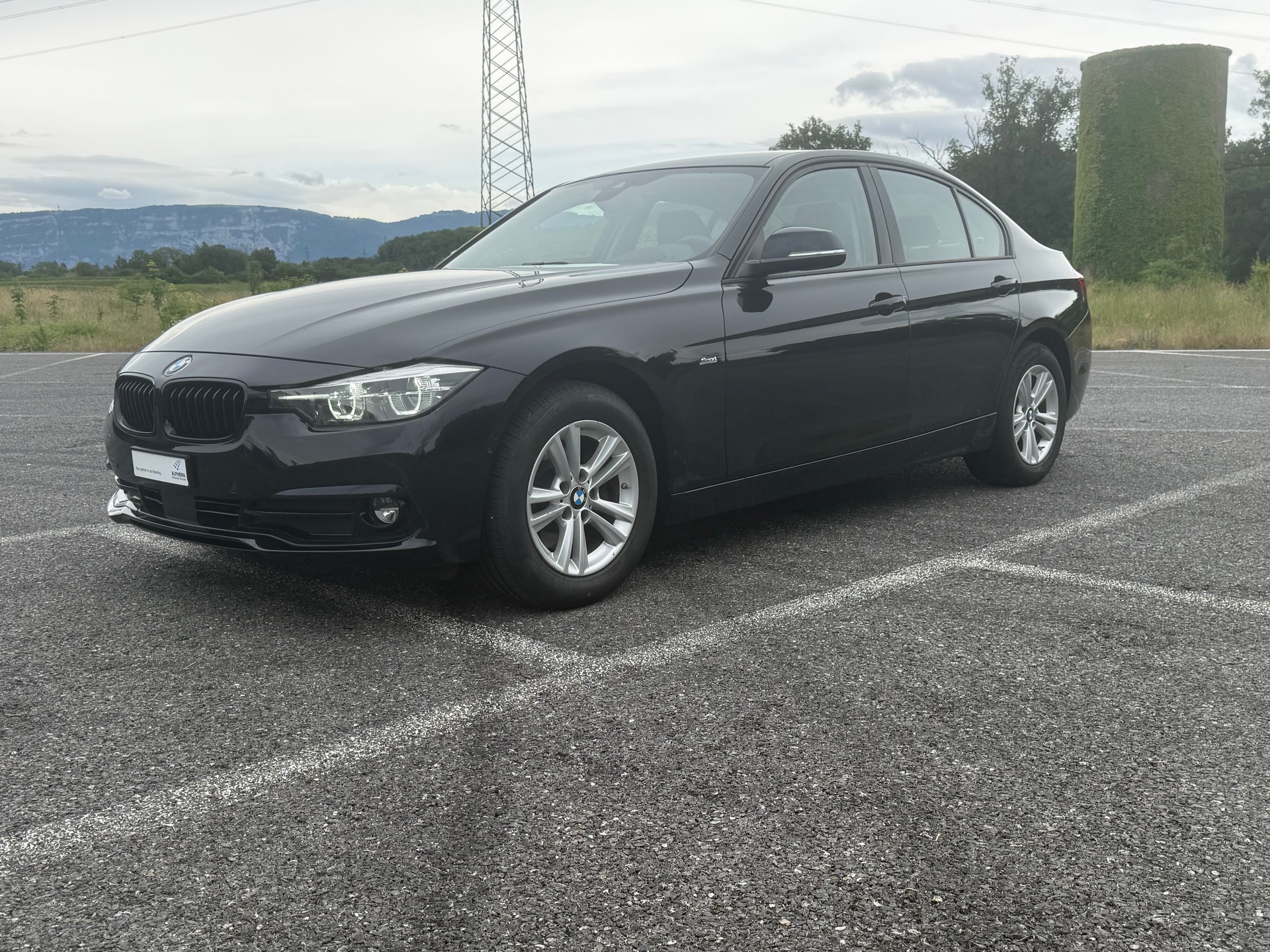 BMW 320d xDrive Edition Sport Line Steptronic-image-2