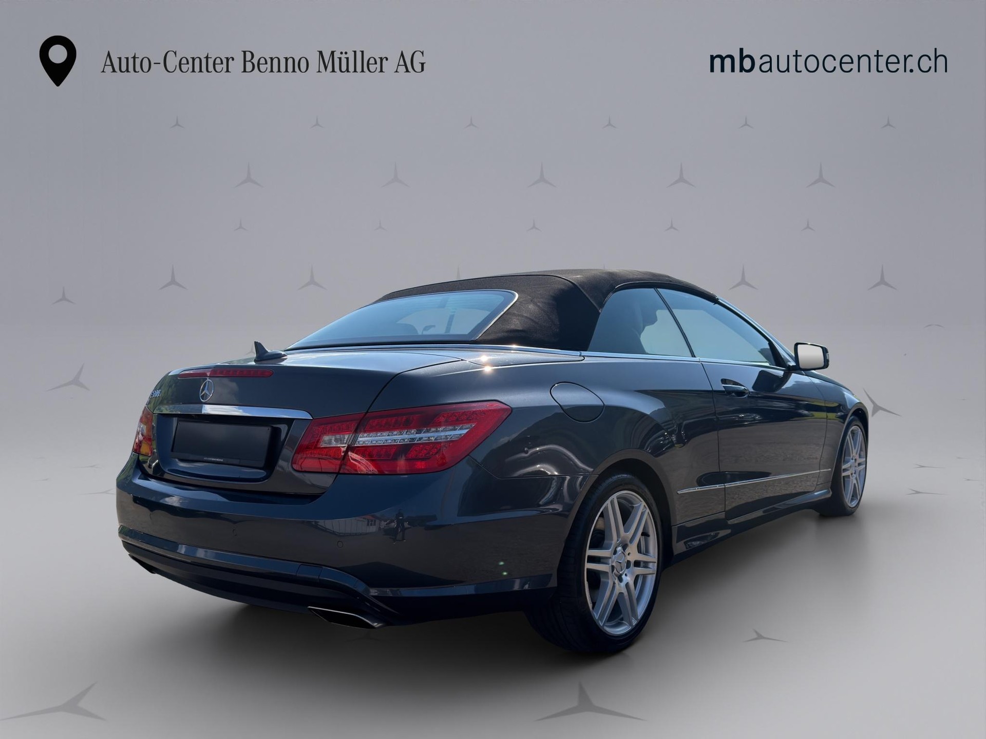 MERCEDES-BENZ E 500 V8 BlueEF Cabriolet-image-4