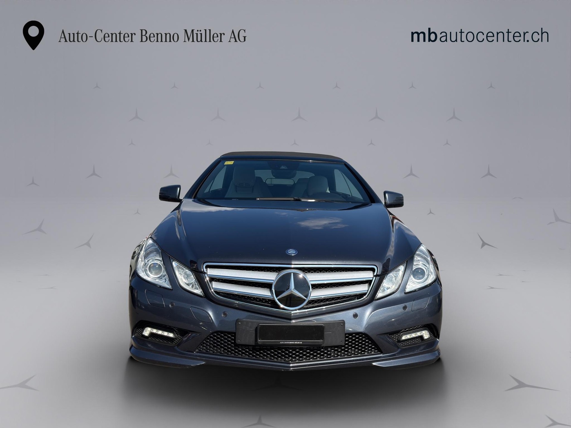 MERCEDES-BENZ E 500 V8 BlueEF Cabriolet-image-7