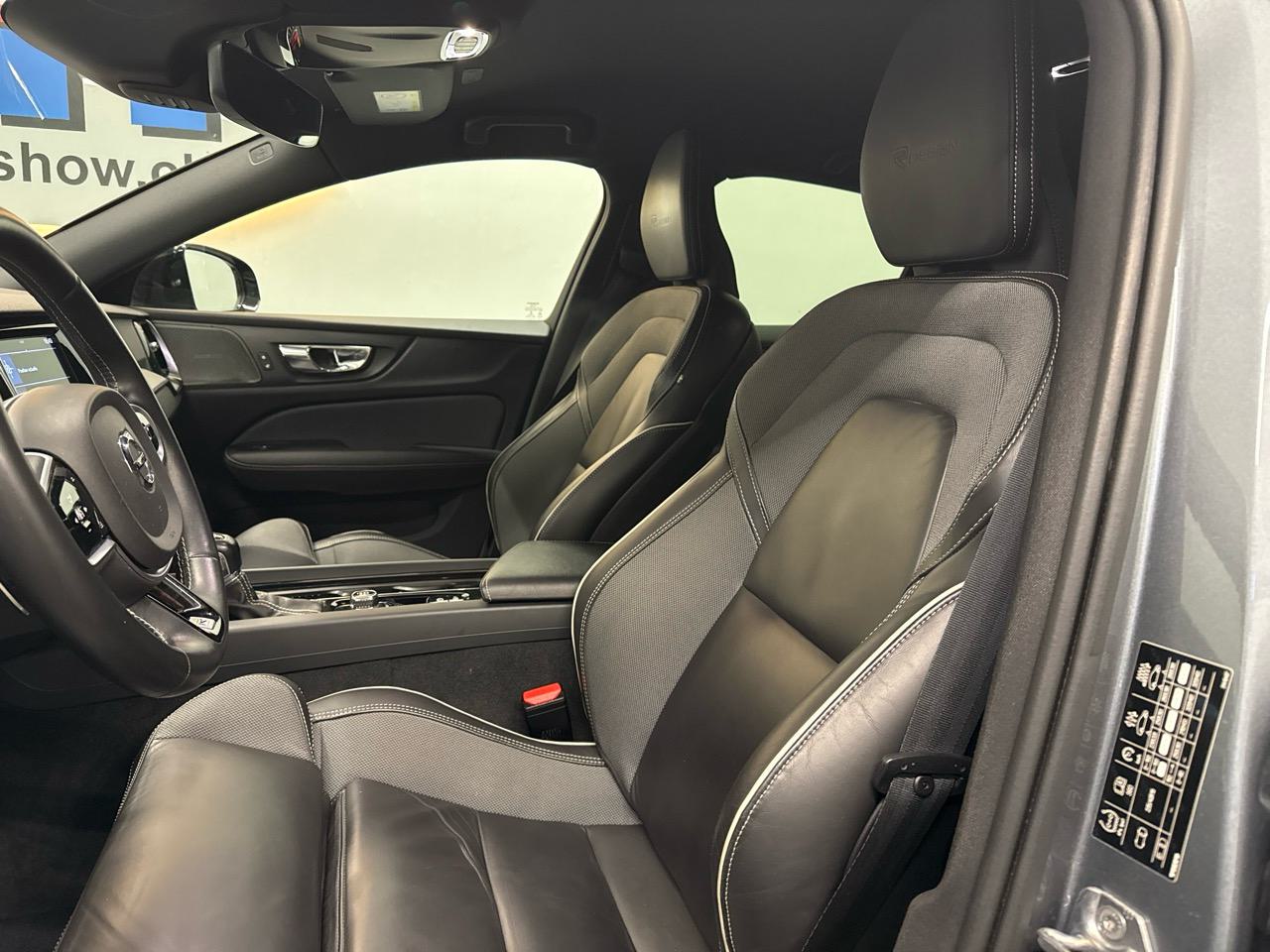 VOLVO S60 T5 R-Design Geartronic-showroom-element-3