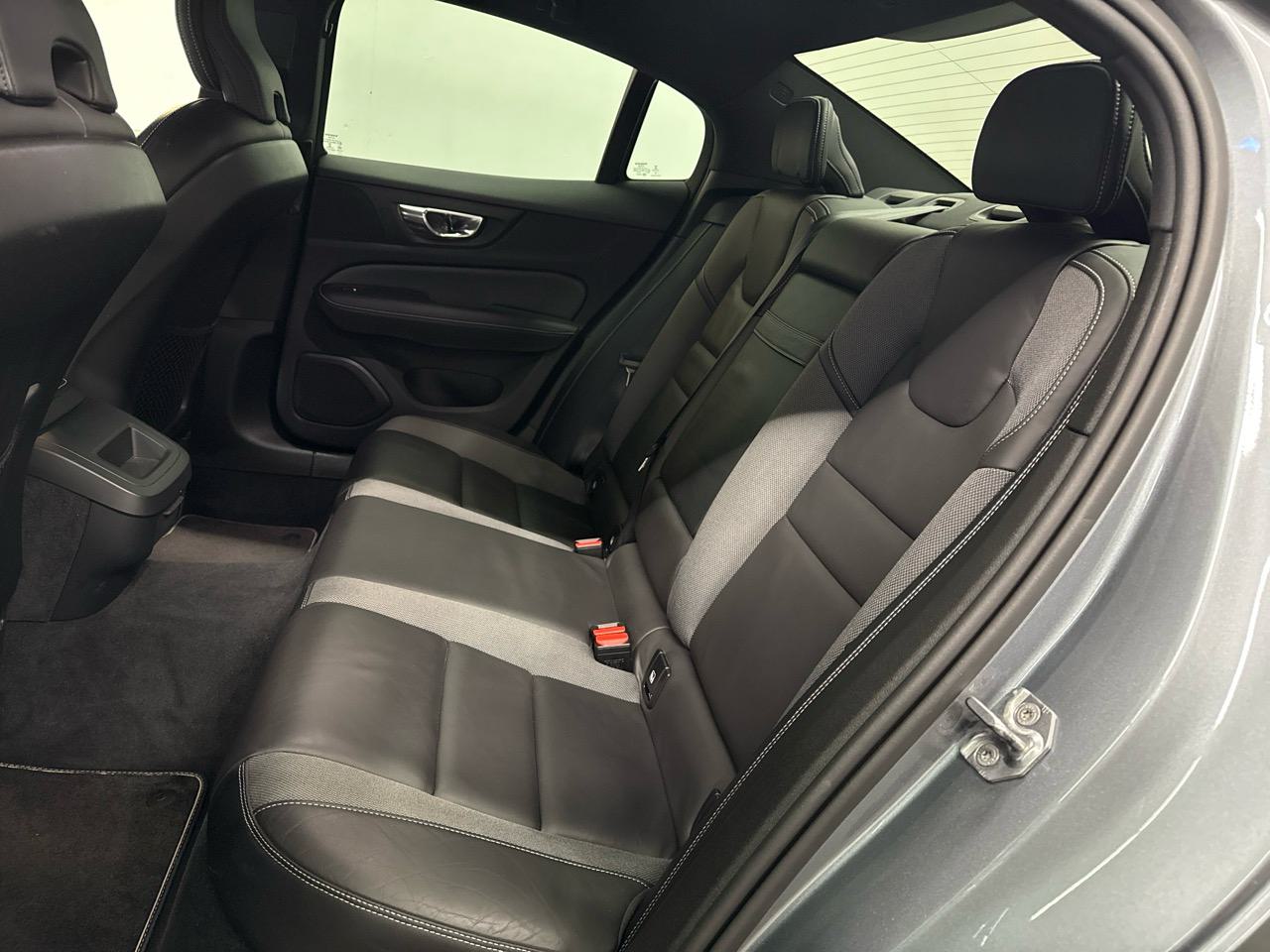 VOLVO S60 T5 R-Design Geartronic-image-8