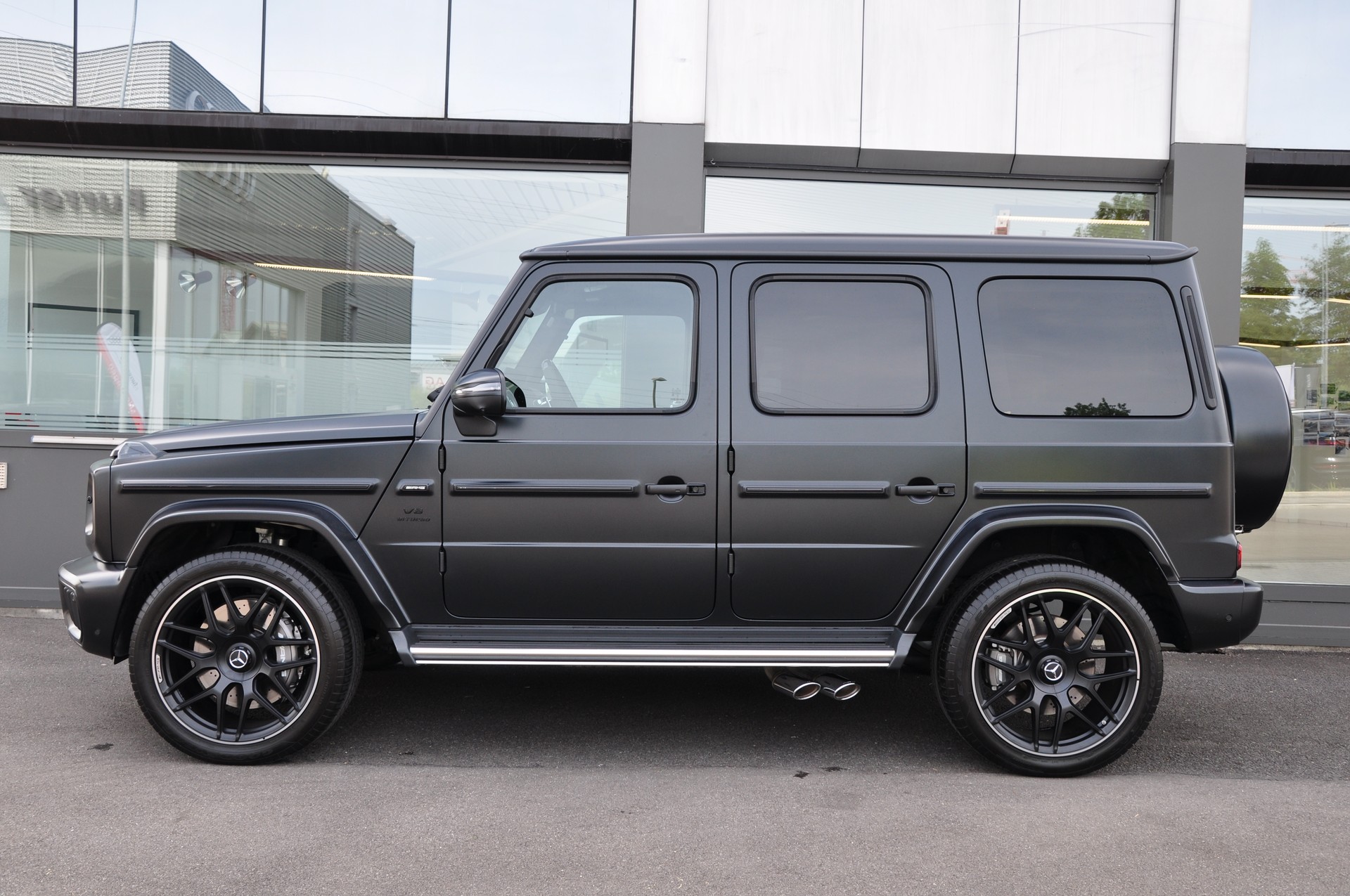 MERCEDES-BENZ G 63 AMG 9G-Tronic-image-5