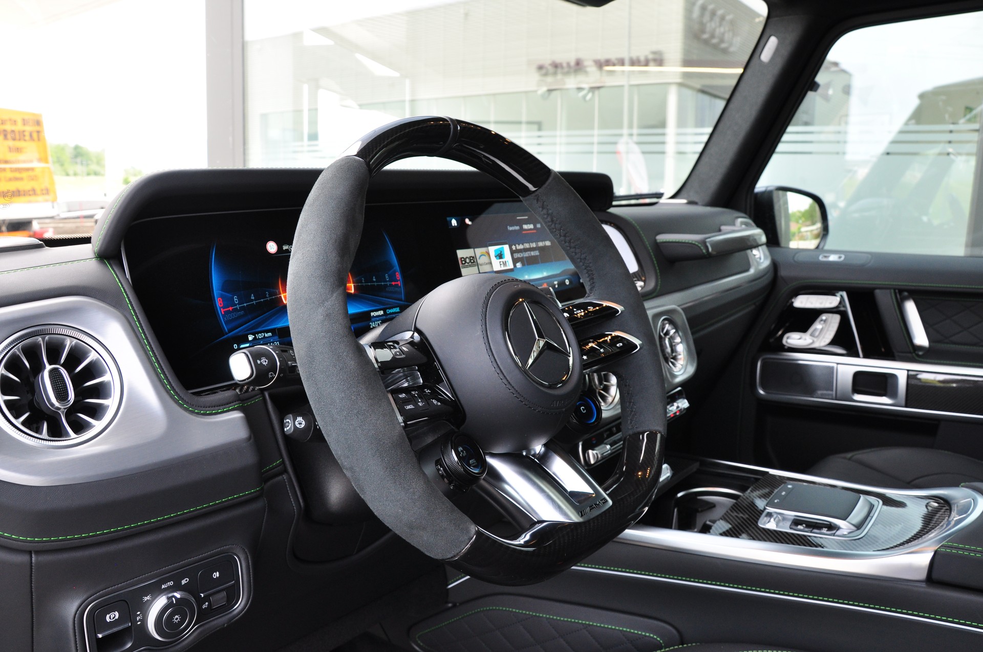 MERCEDES-BENZ G 63 AMG 9G-Tronic-image-17