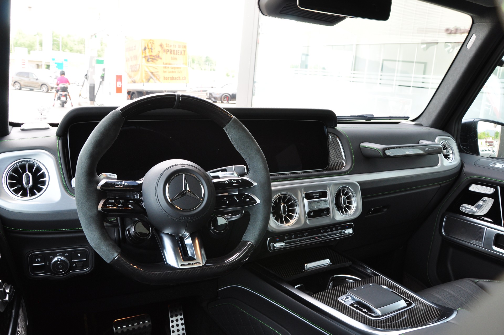 MERCEDES-BENZ G 63 AMG 9G-Tronic-image-16