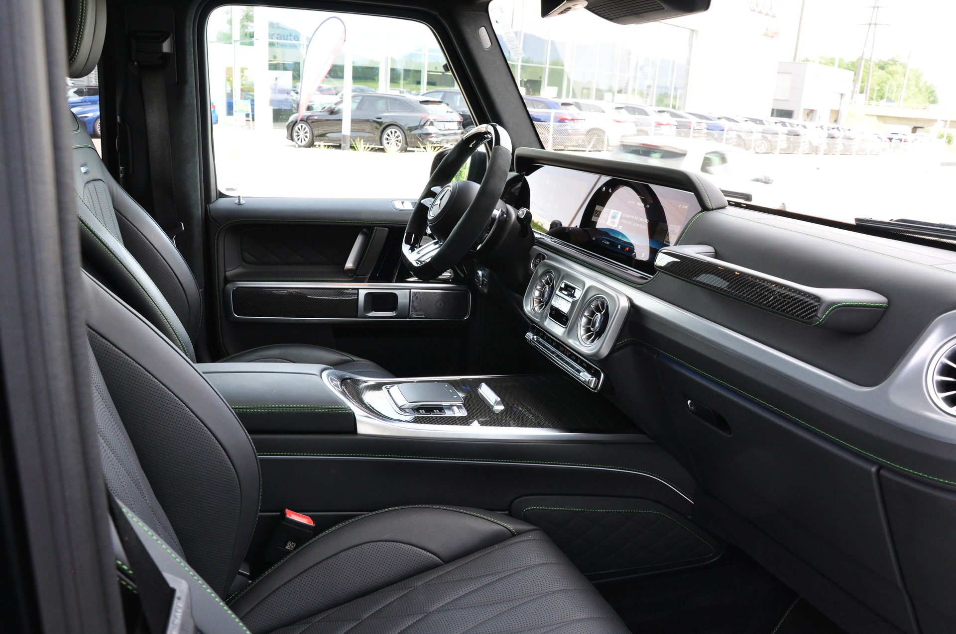 MERCEDES-BENZ G 63 AMG 9G-Tronic-image-19