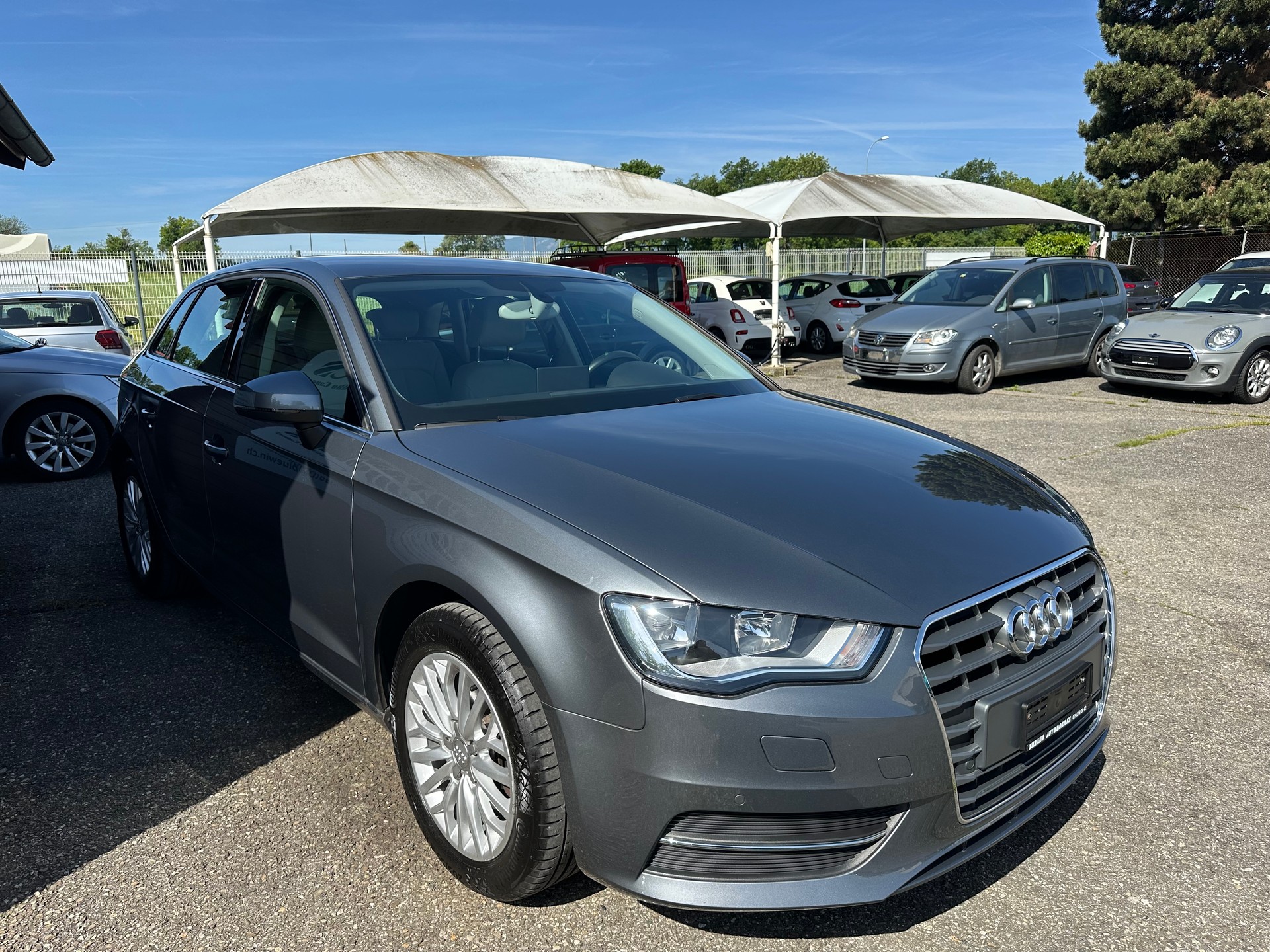 AUDI A3 Sportback 1.4 TFSI Ambition-image-2
