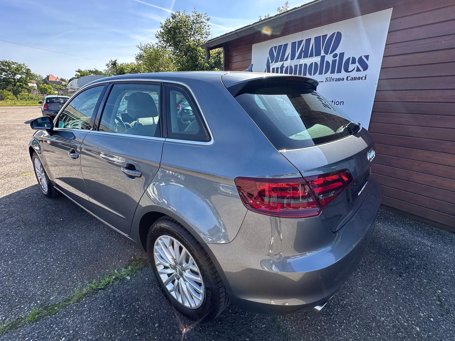 AUDI A3 Sportback 1.4 TFSI Ambition-image-4