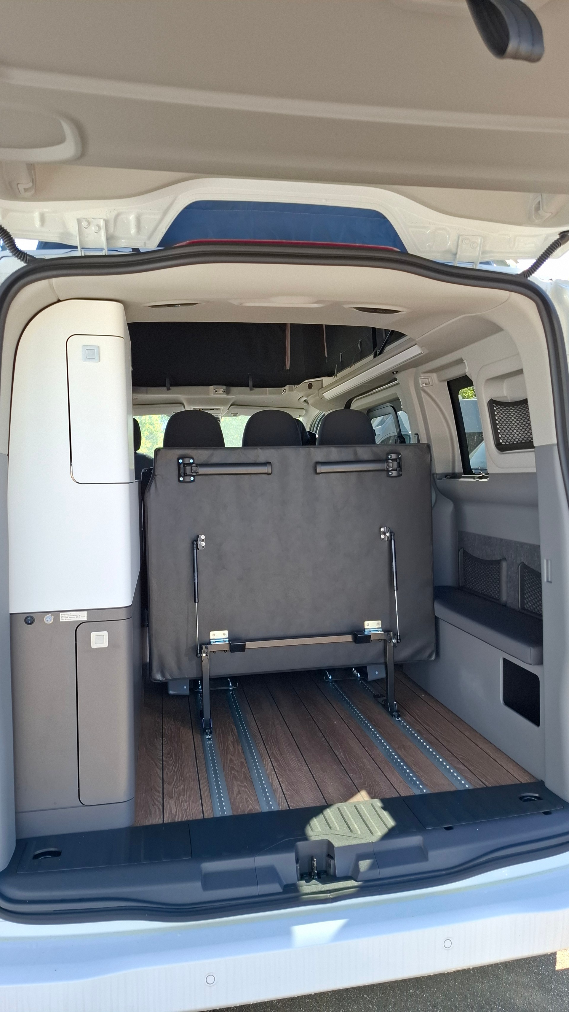 DREAMER City Camp Ford V710 Select-image-8