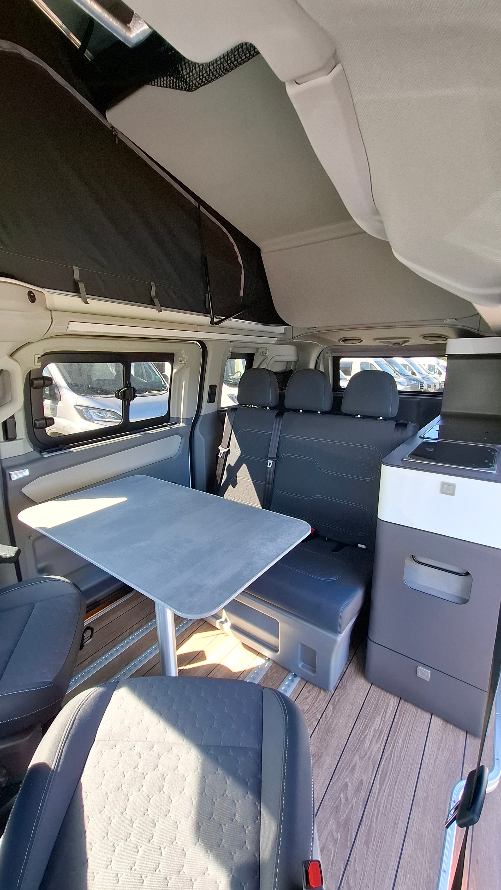 DREAMER City Camp Ford V710 Select-image-4