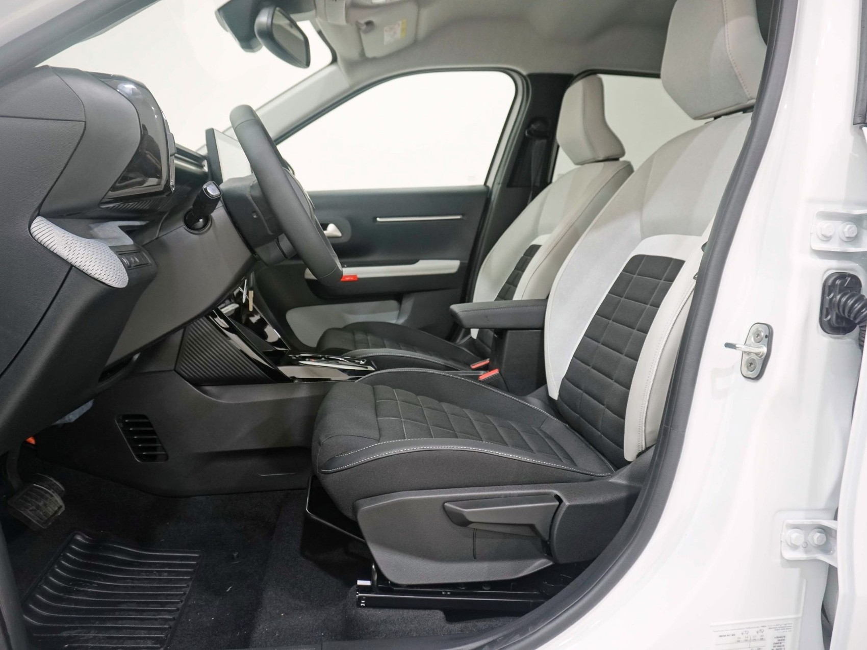 CITROEN C3 e-Max-image-6
