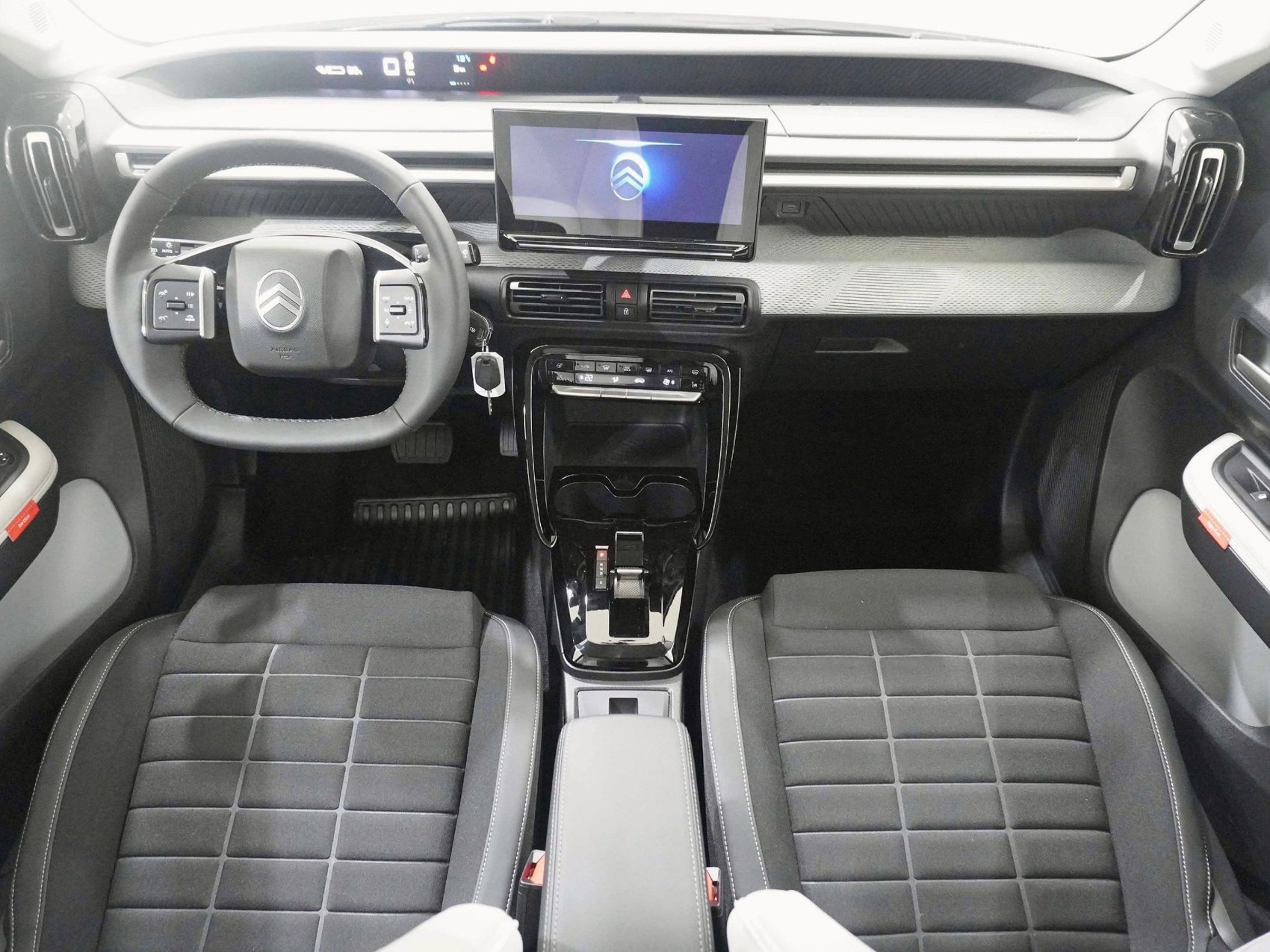 CITROEN C3 e-Max-image-8
