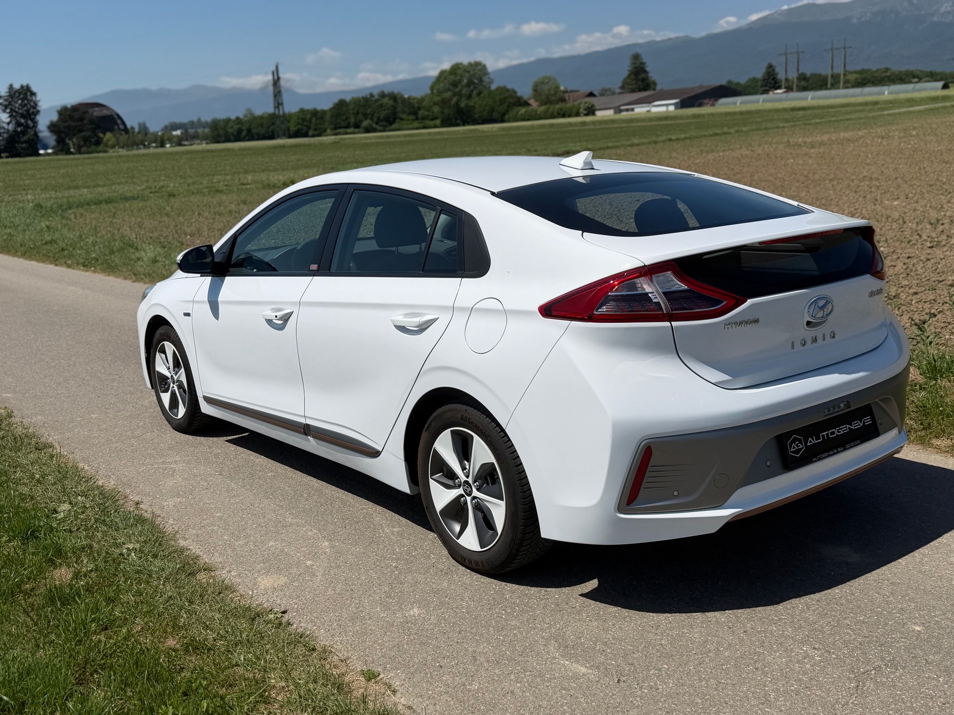 HYUNDAI Ioniq Launch Plus-image-9