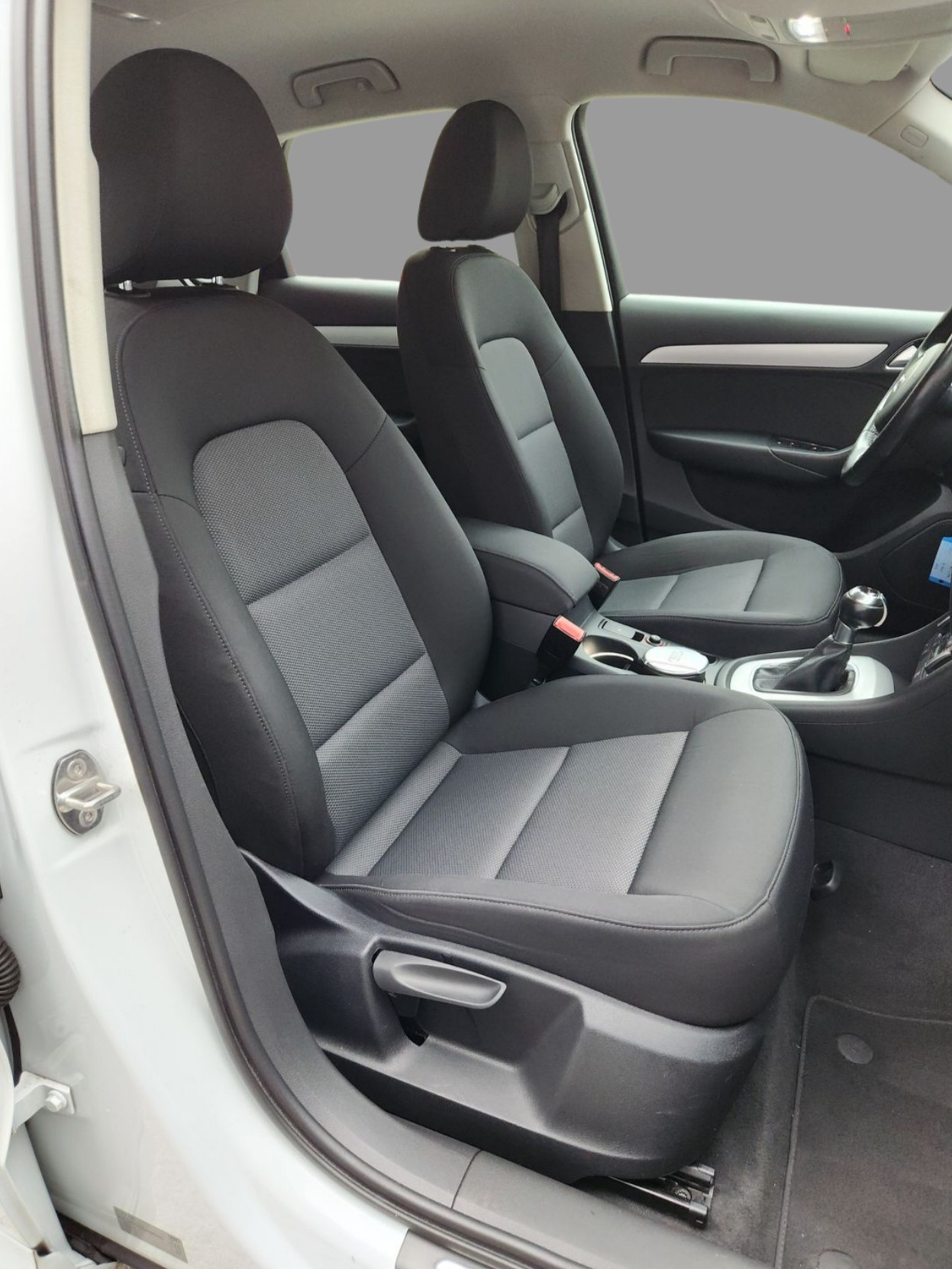 AUDI Q3 1.4 TFSI sport S-tronic-image-14