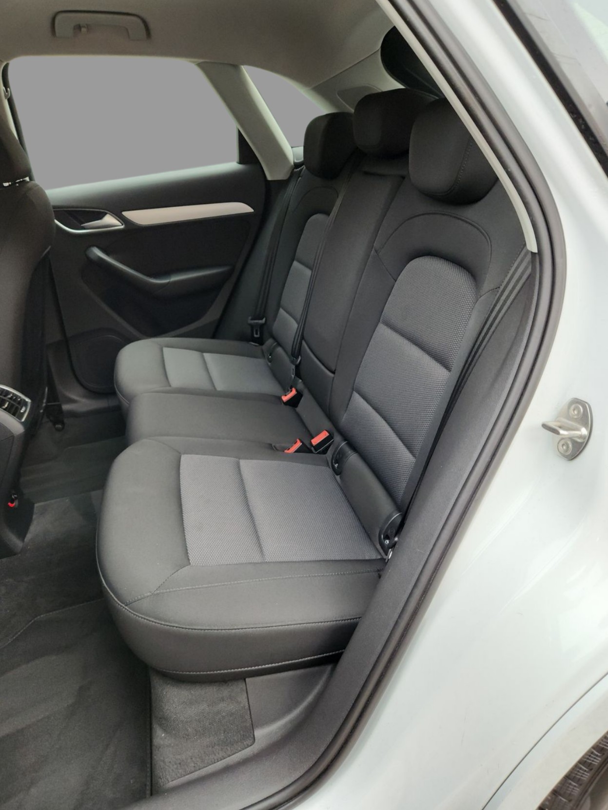 AUDI Q3 1.4 TFSI sport S-tronic-image-13
