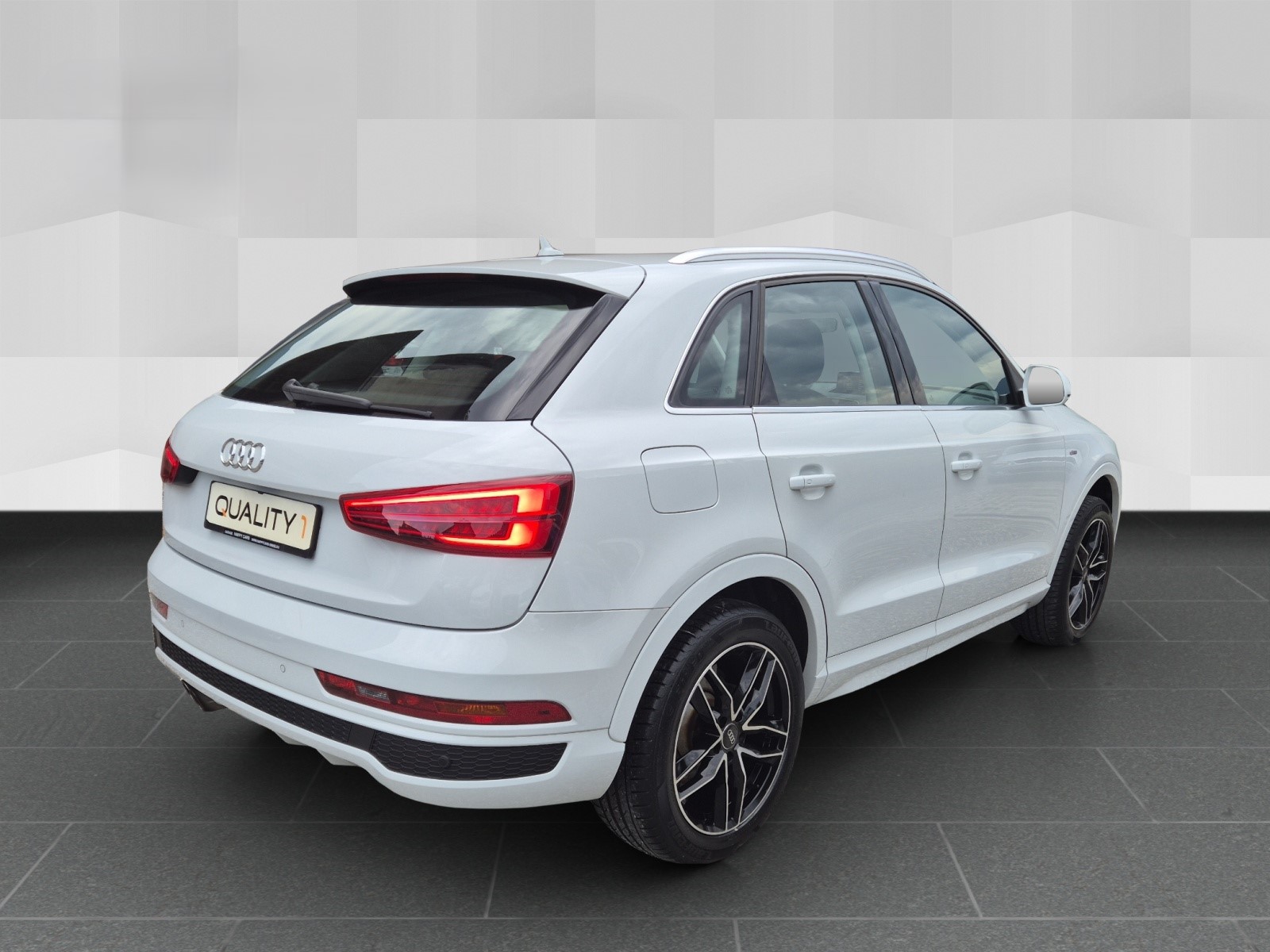 AUDI Q3 1.4 TFSI sport S-tronic-image-4
