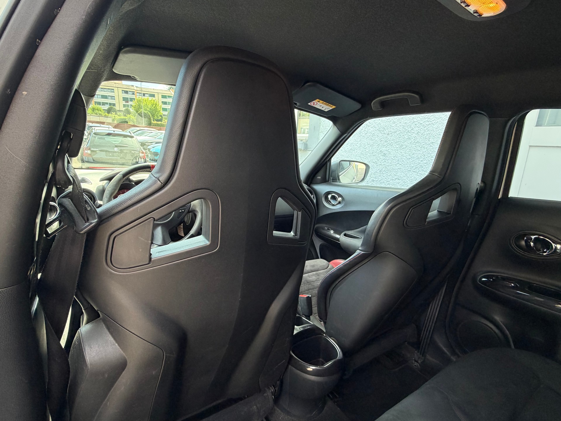 NISSAN Juke 1.6 DIG-T Nismo RS 4x4 Xtronic M-CVT-image-12