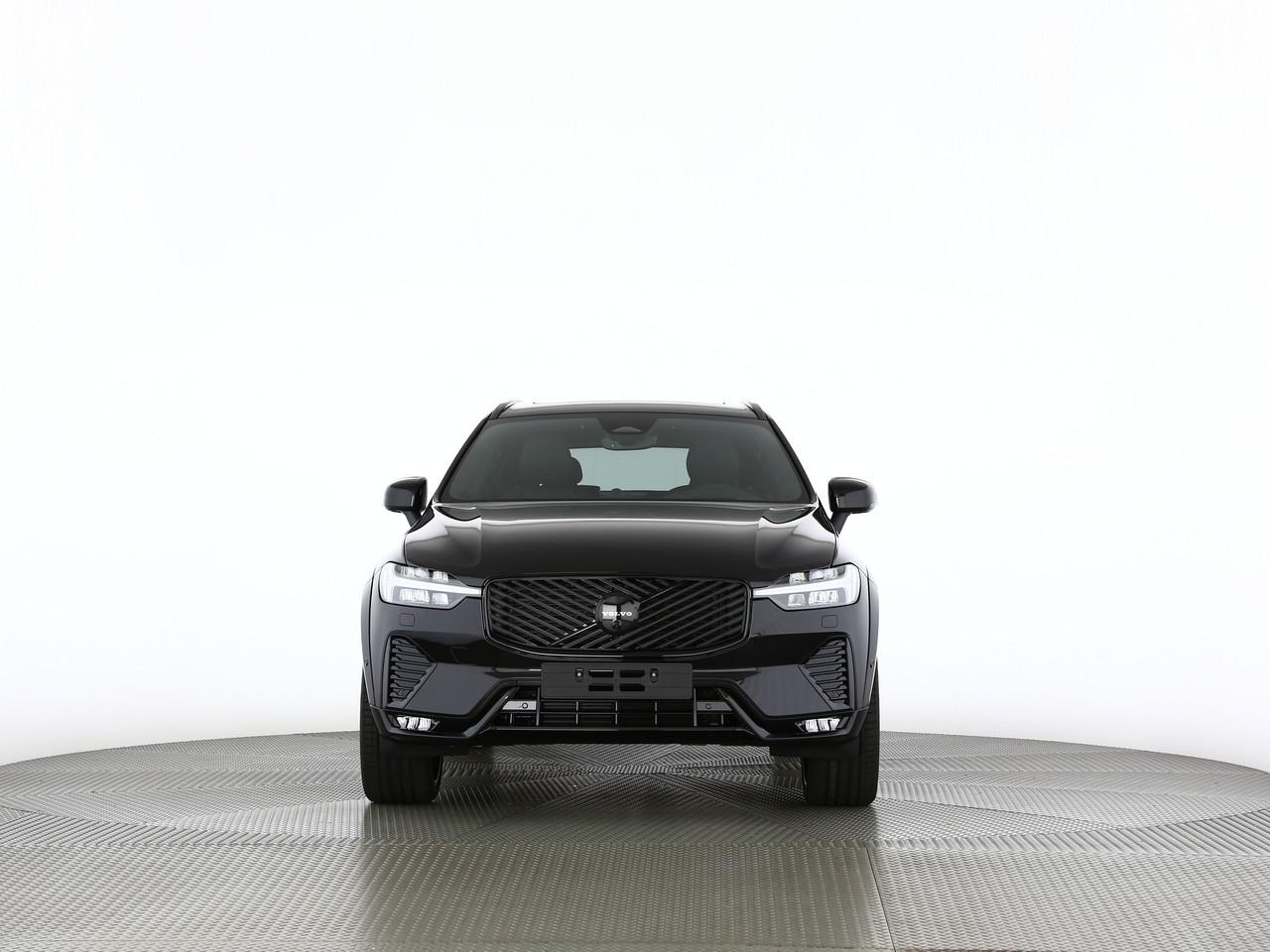 VOLVO XC60 2.0 B5 MH Black Edition AWD-image-4