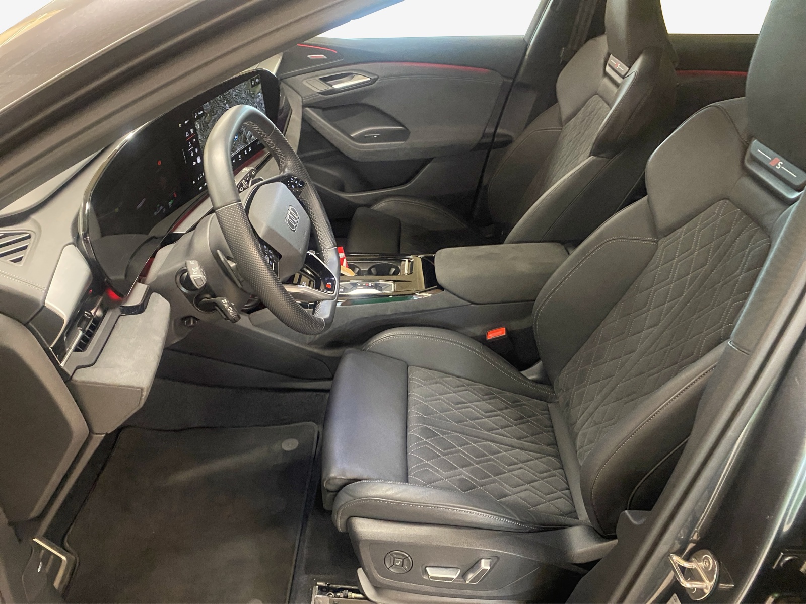 AUDI Q6 e-tron quattro-image-7