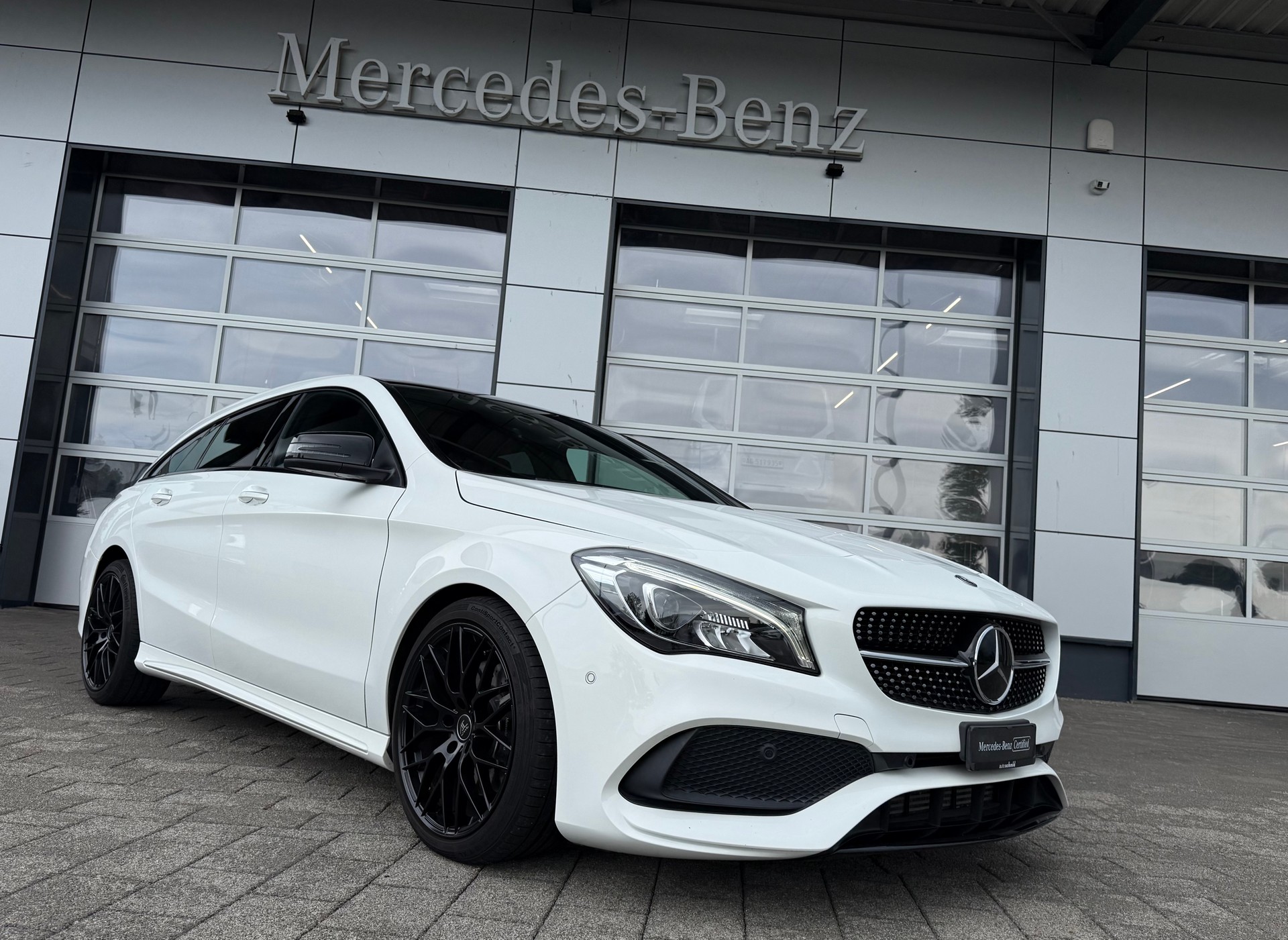 MERCEDES-BENZ CLA Shooting Brake 250 AMG Line 4Matic 7G-DCT