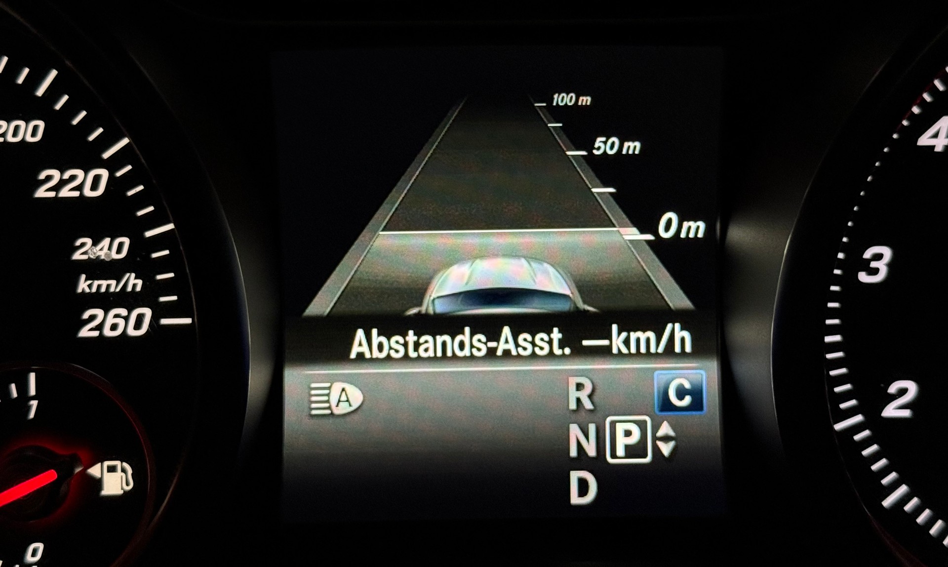 MERCEDES-BENZ CLA Shooting Brake 250 AMG Line 4Matic 7G-DCT-image-8