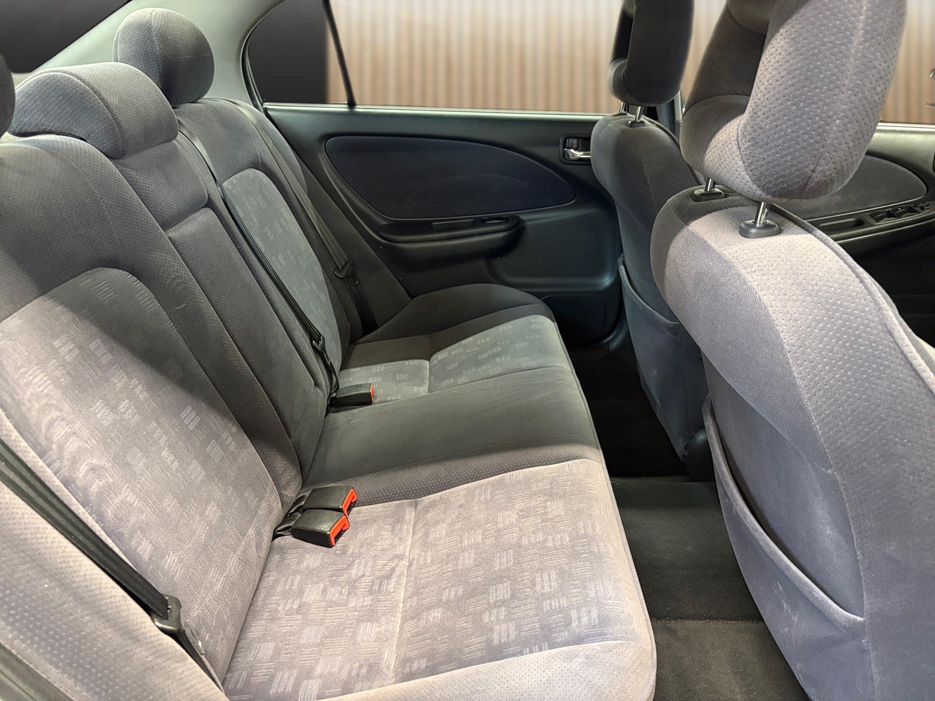 TOYOTA Avensis Sedan 2.0 D4 Linea Sol-image-13