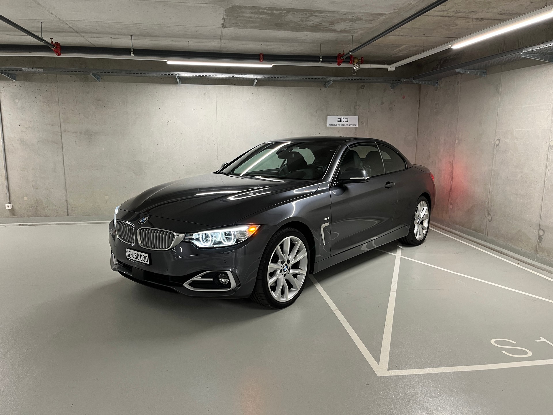 BMW 428i Cabriolet xDrive Modern Line Steptronic-showroom-element-1