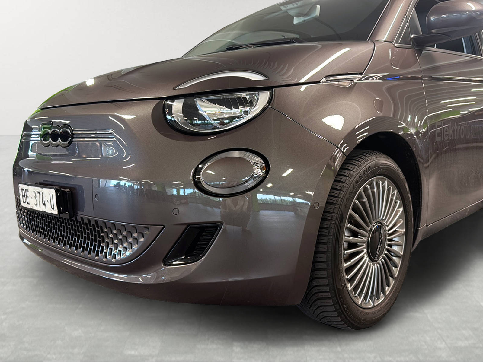 FIAT 500 electric 87 kW Icon-image-6