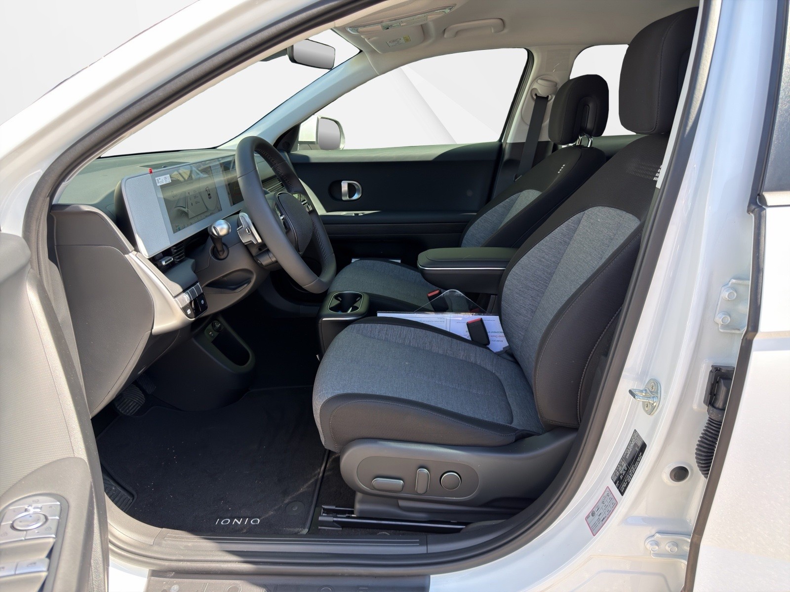 HYUNDAI Ioniq 5 77kWh Origo 4WD-image-4