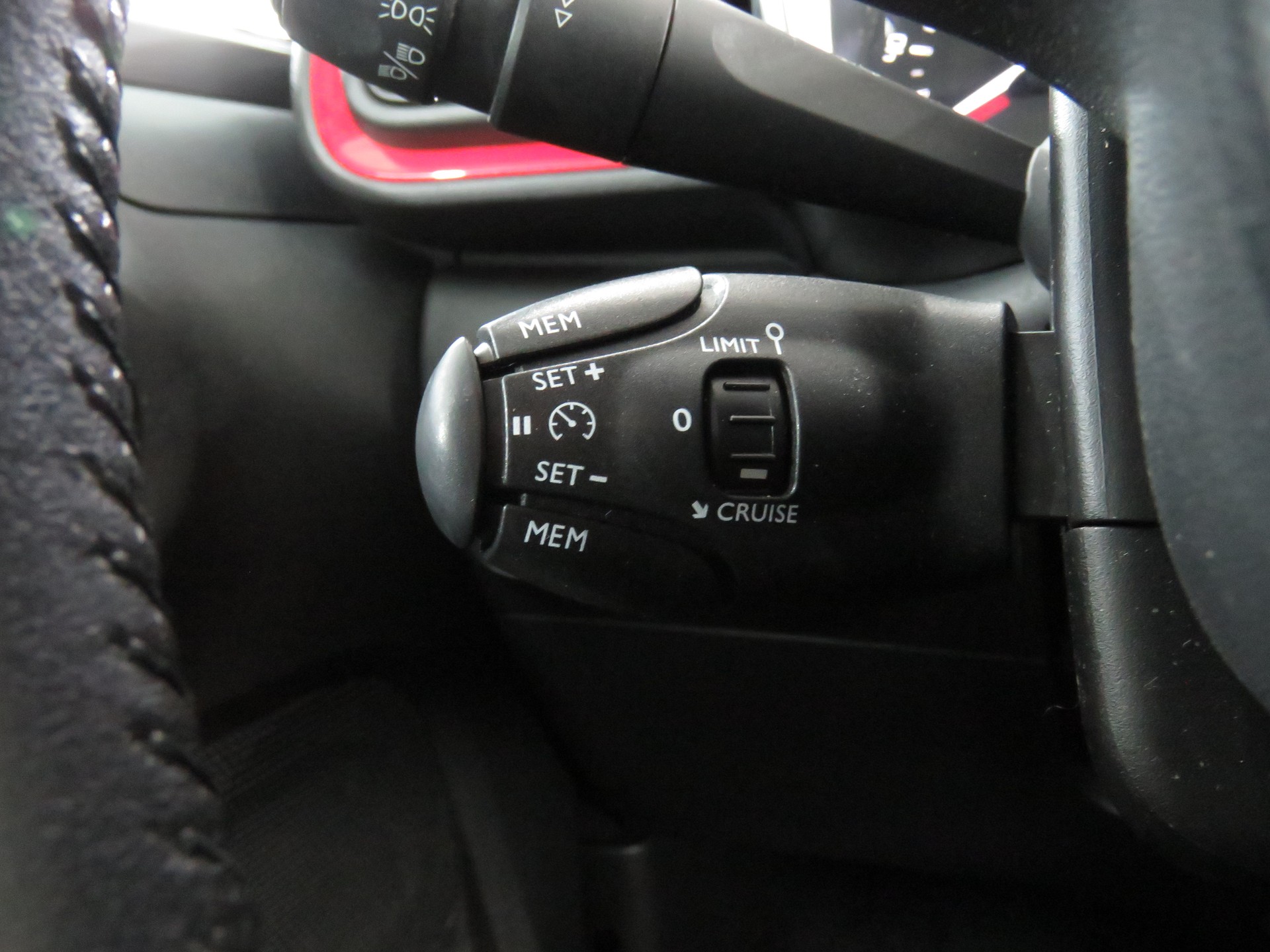 CITROEN C3 1.2i PureTech Shine EAT6 (Automat)-image-15