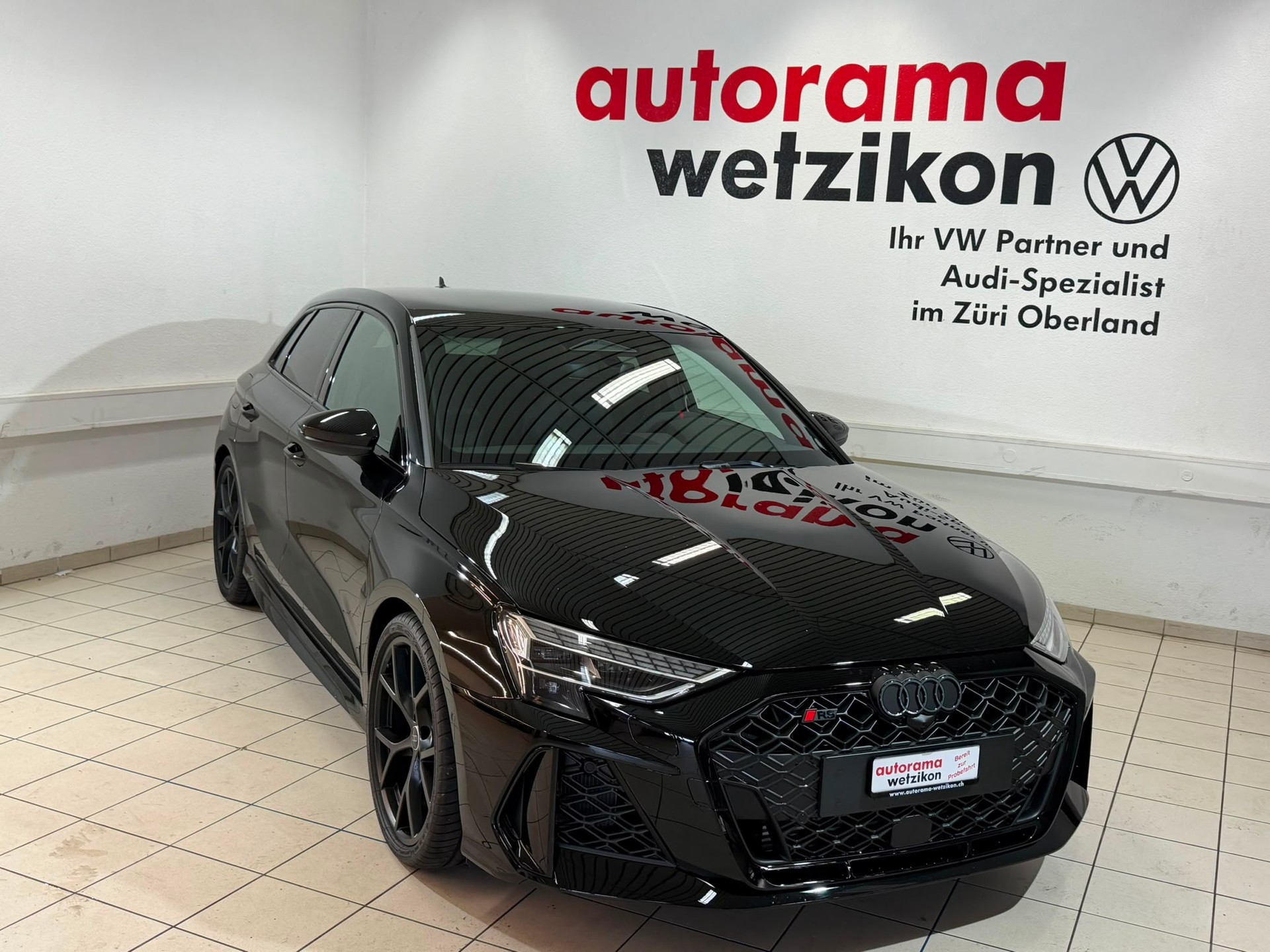 AUDI RS3 Sportback 2.5 TSI quattro S-tronic-showroom-element-1