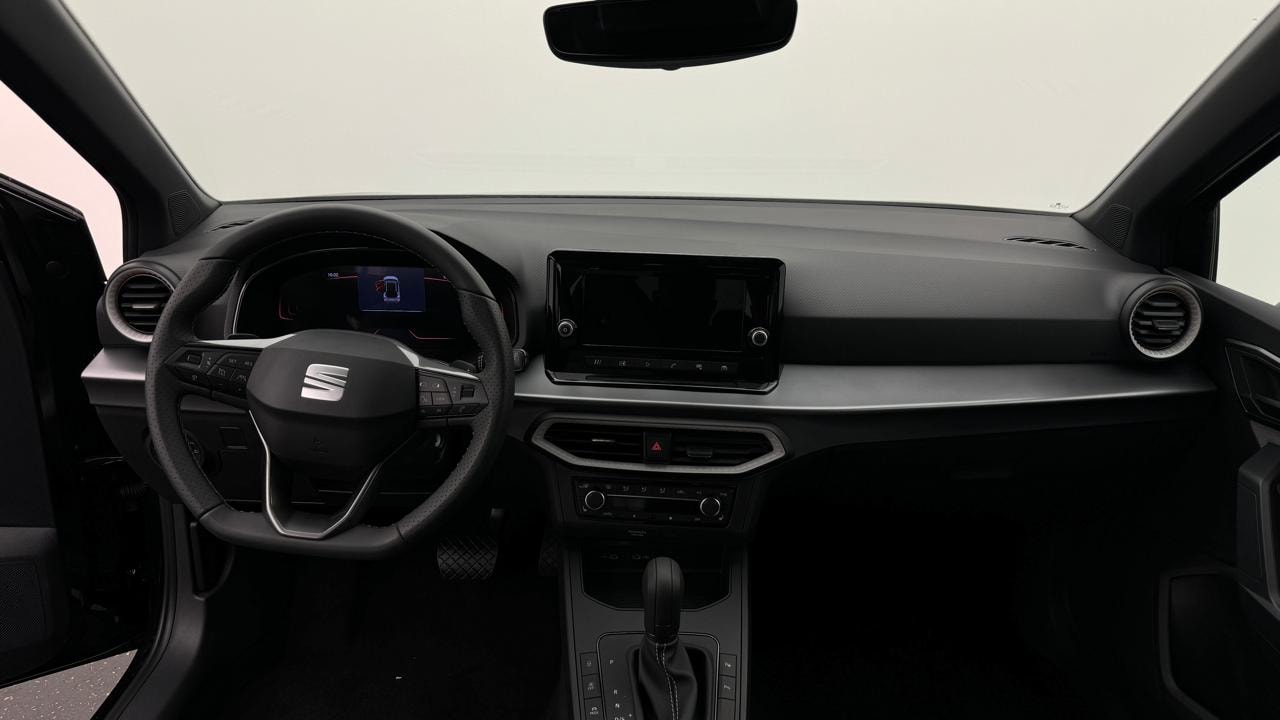 SEAT Arona 1.5 Eco TSI FR DSG-image-5