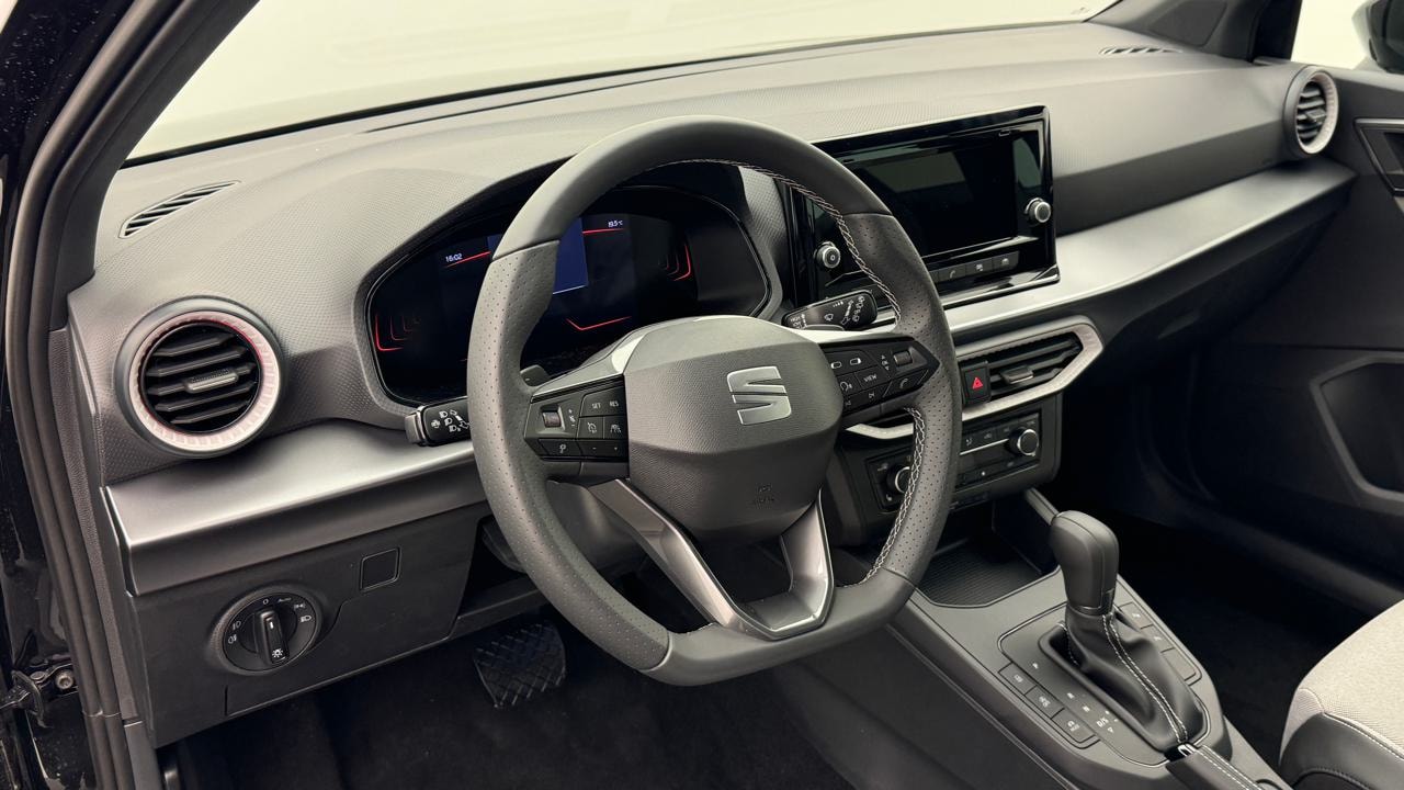 SEAT Arona 1.5 Eco TSI FR DSG-image-6