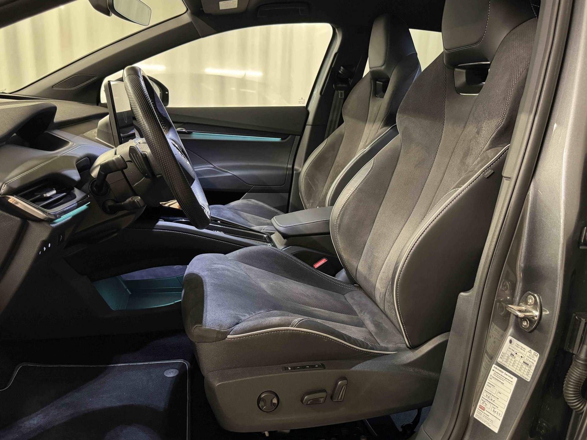 SKODA Enyaq iV 80x SportLine-image-7