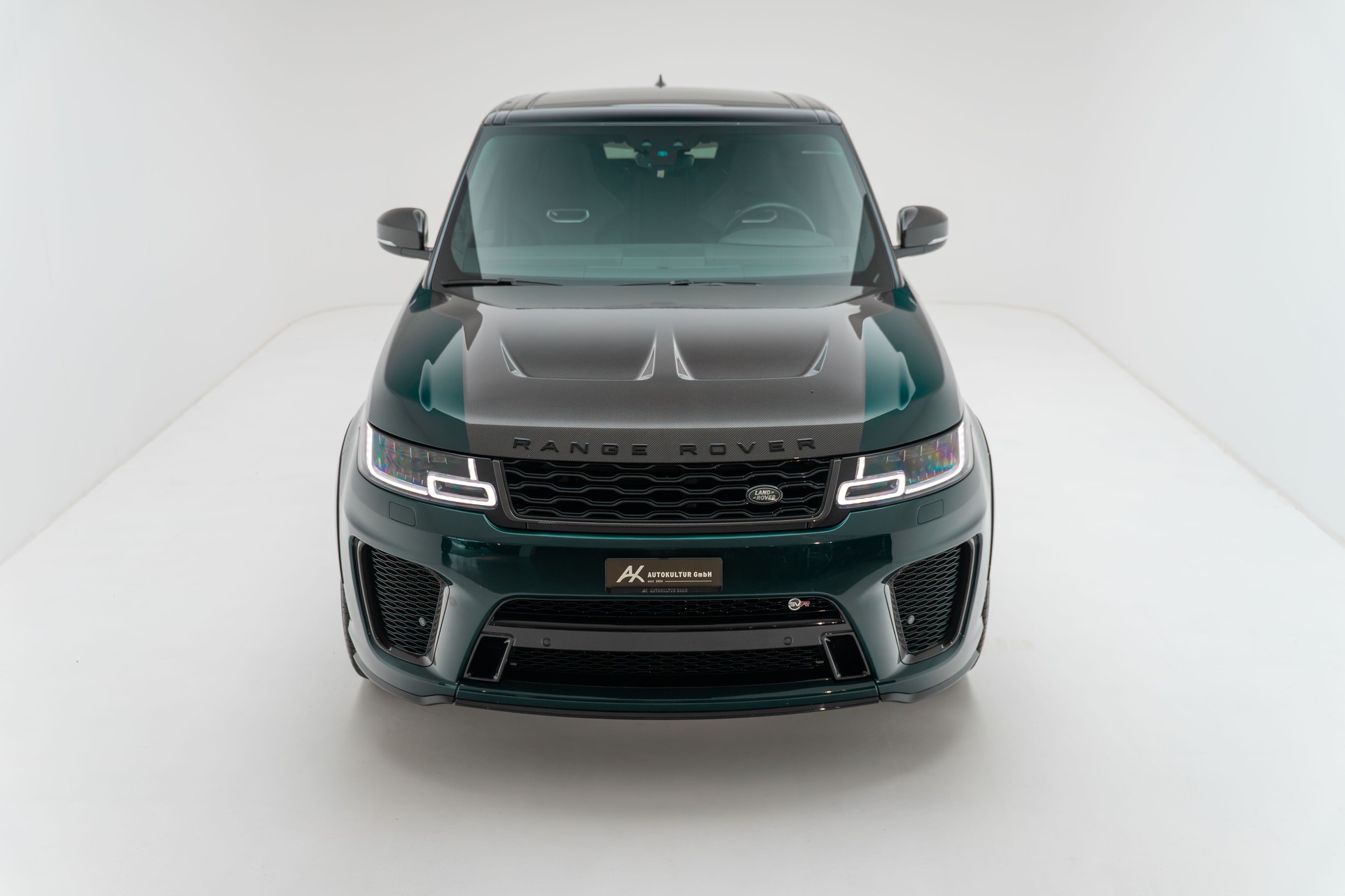 LAND ROVER Range Rover Sport 575 5.0 V8 S/C SVR Carbon Automatic-showroom-element-1