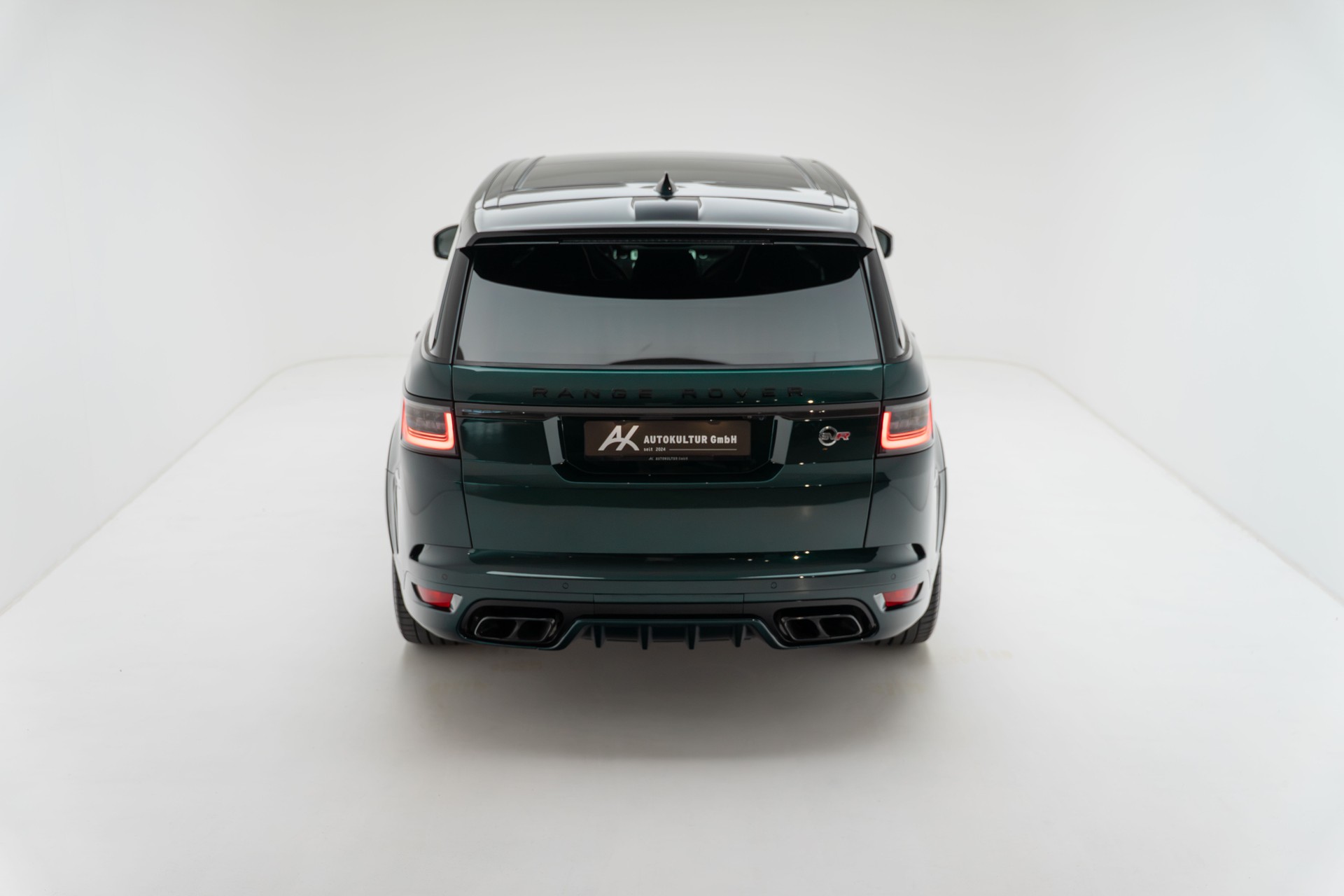 LAND ROVER Range Rover Sport 575 5.0 V8 S/C SVR Carbon Automatic-image-12